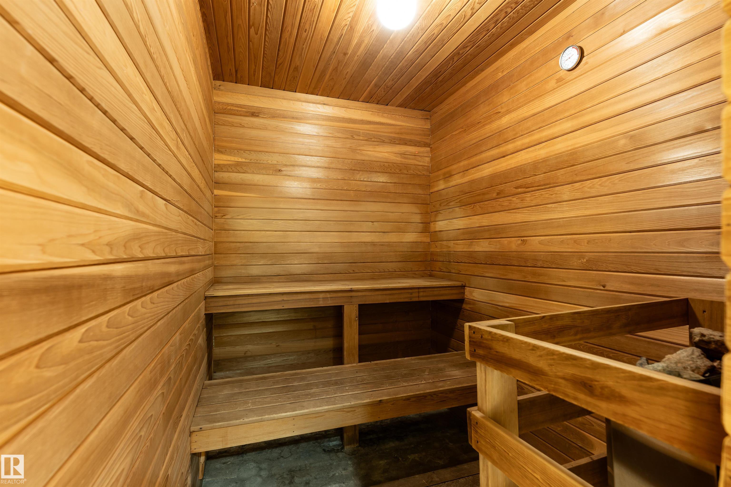 702 - 8340 Jasper Avenue NW, Cromdale, Edmonton