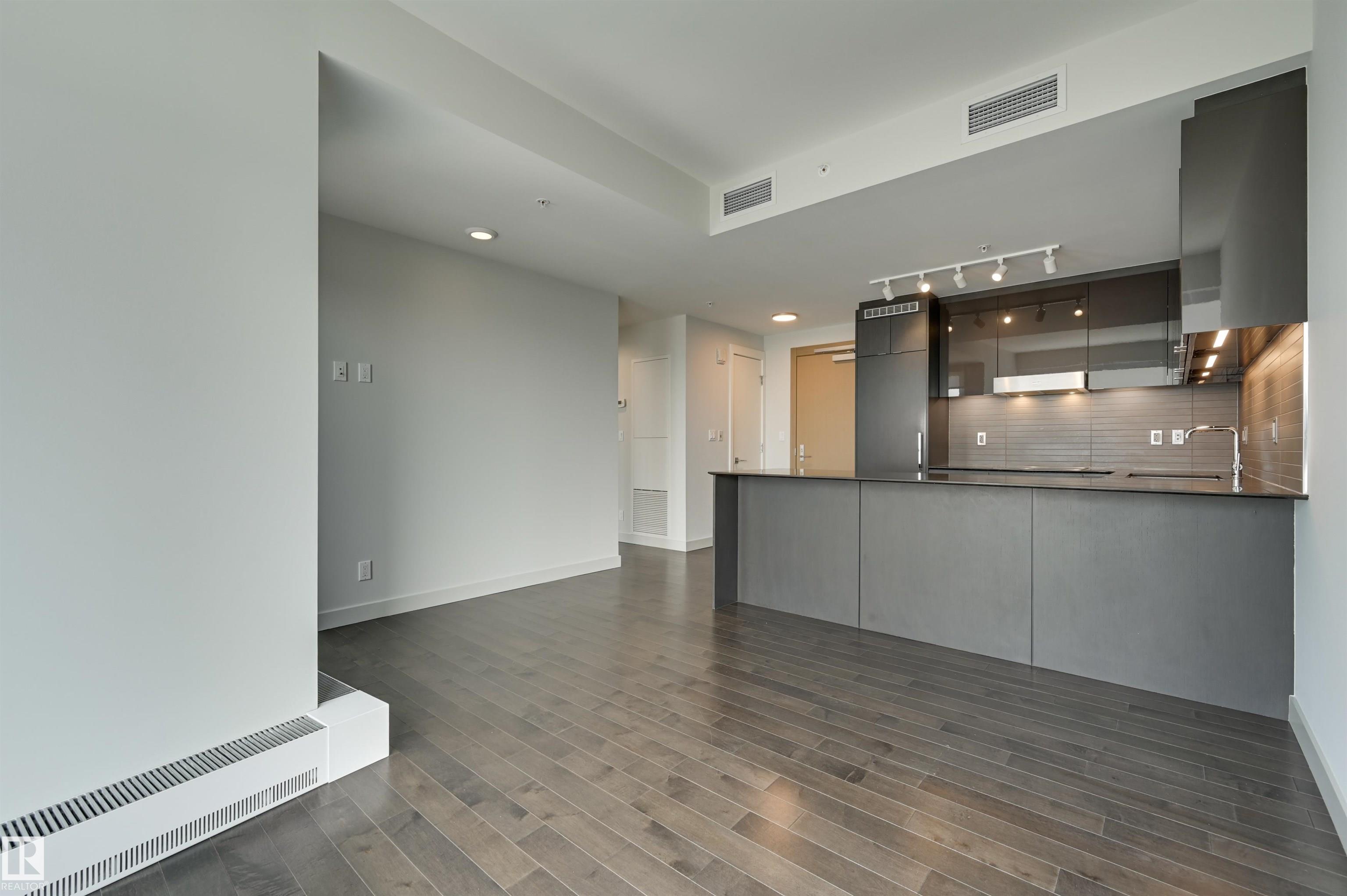 3412 - 10360 102 Street NW, Downtown, Edmonton