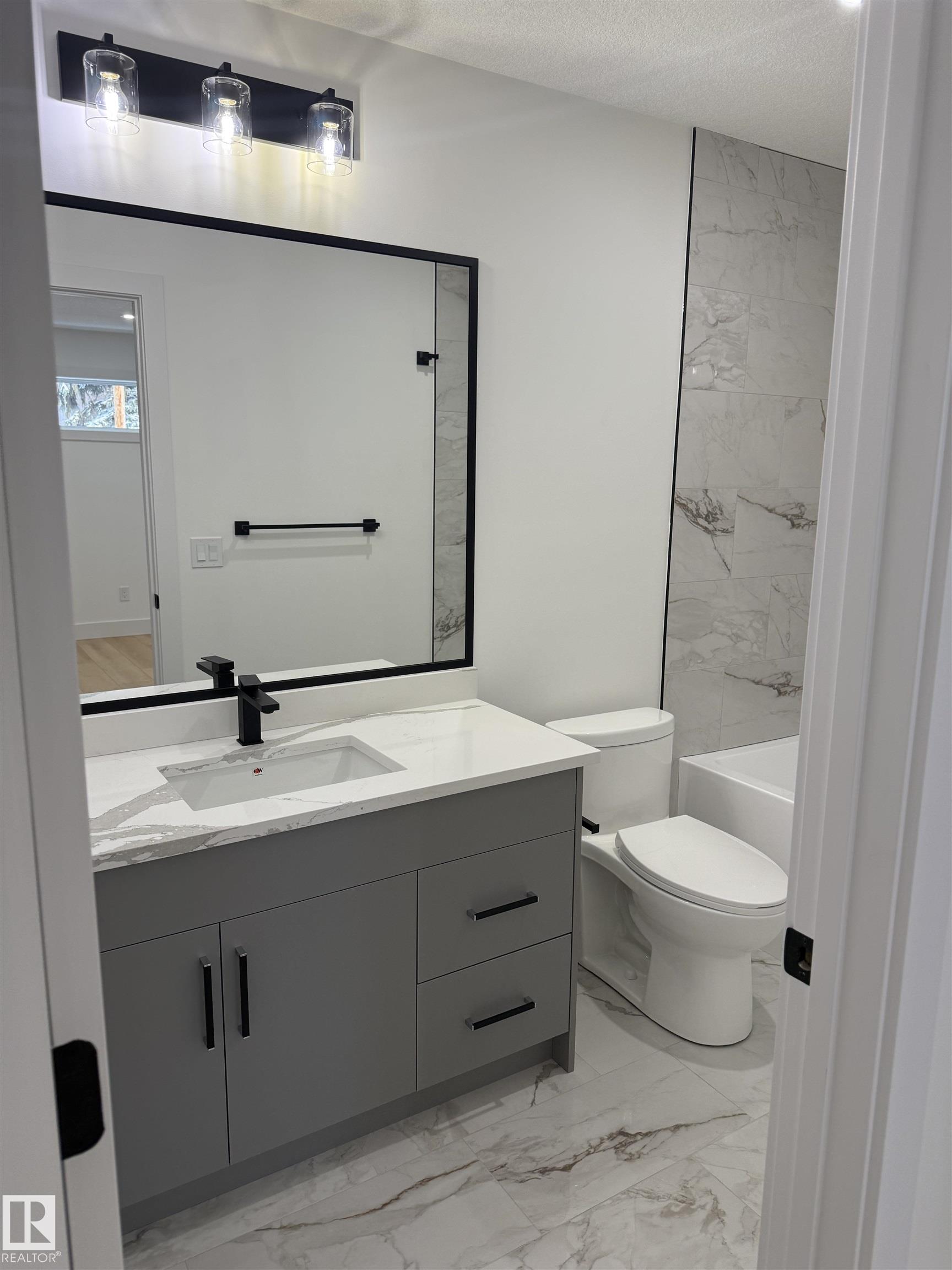 Photo 14 at 12039 41 Street NW, Beacon Heights, Edmonton