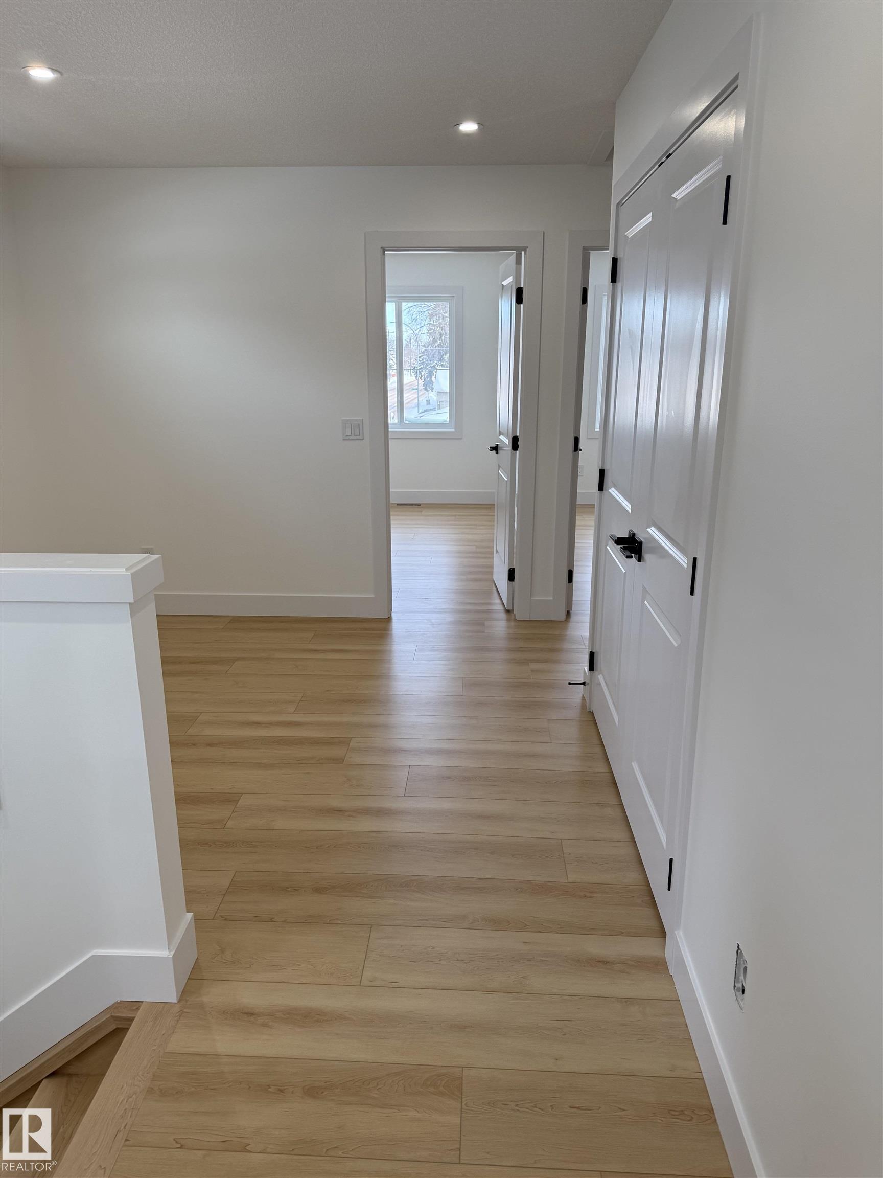 Photo 24 at 12039 41 Street NW, Beacon Heights, Edmonton