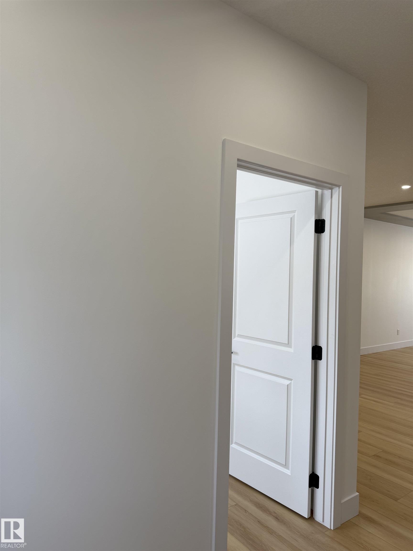 Photo 30 at 12039 41 Street NW, Beacon Heights, Edmonton