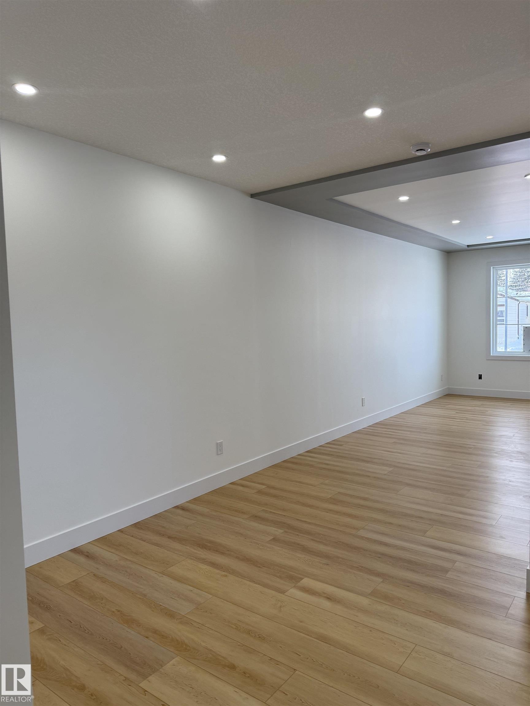 Photo 40 at 12039 41 Street NW, Beacon Heights, Edmonton