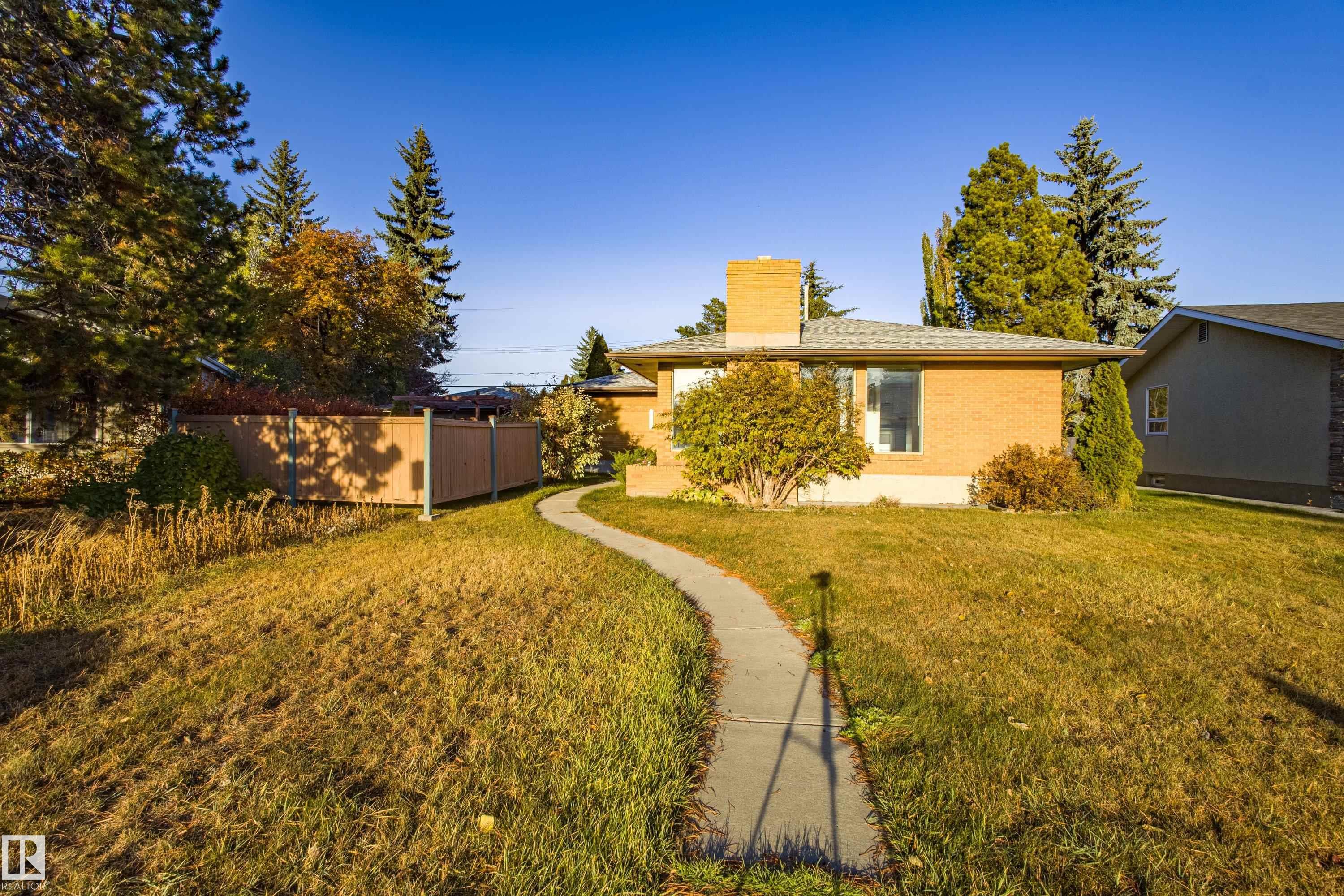 4051 120 Street NW, Aspen Gardens, Edmonton