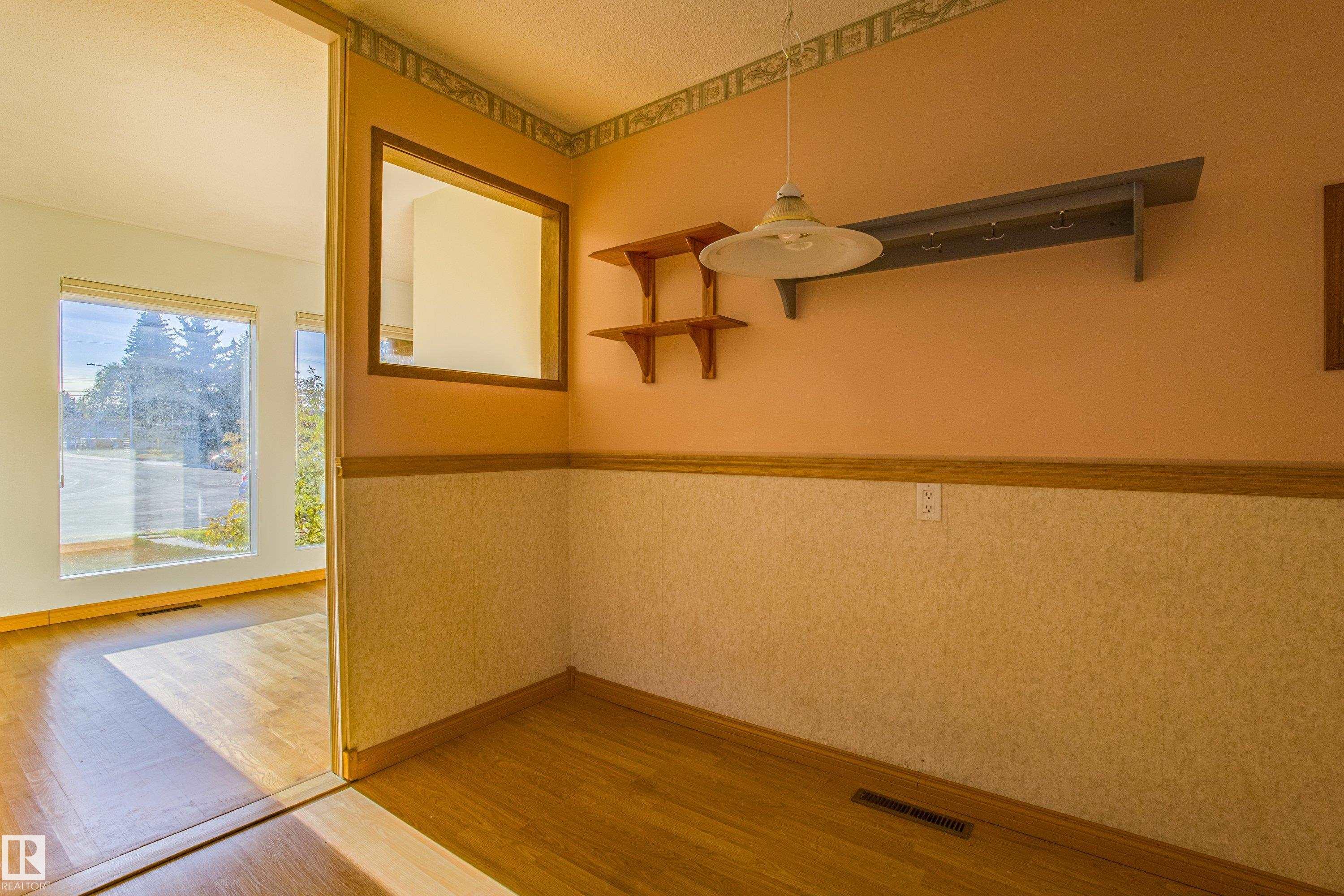 Photo 20 at 4051 120 Street NW, Aspen Gardens, Edmonton