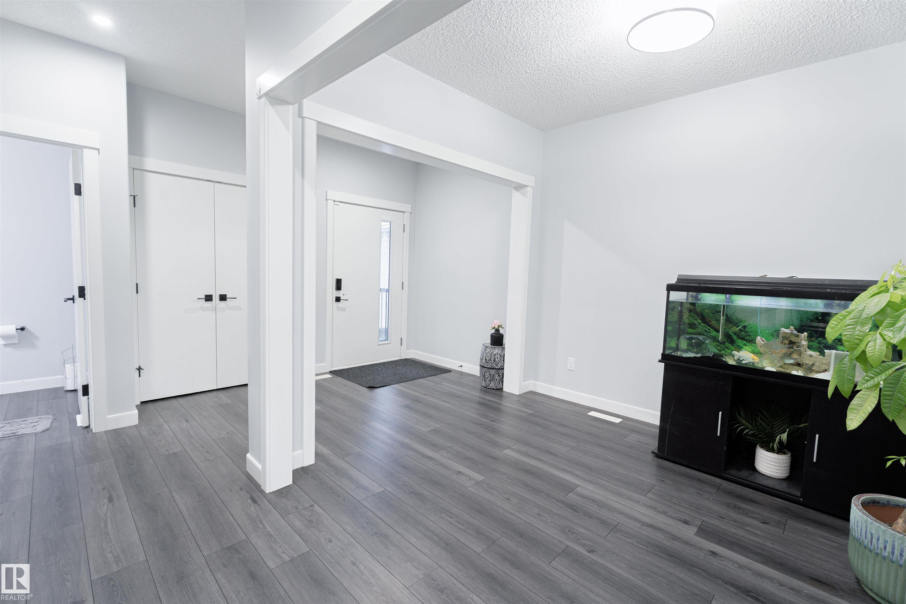 Picture for 1033 CHRISTIE VISTA VS SW