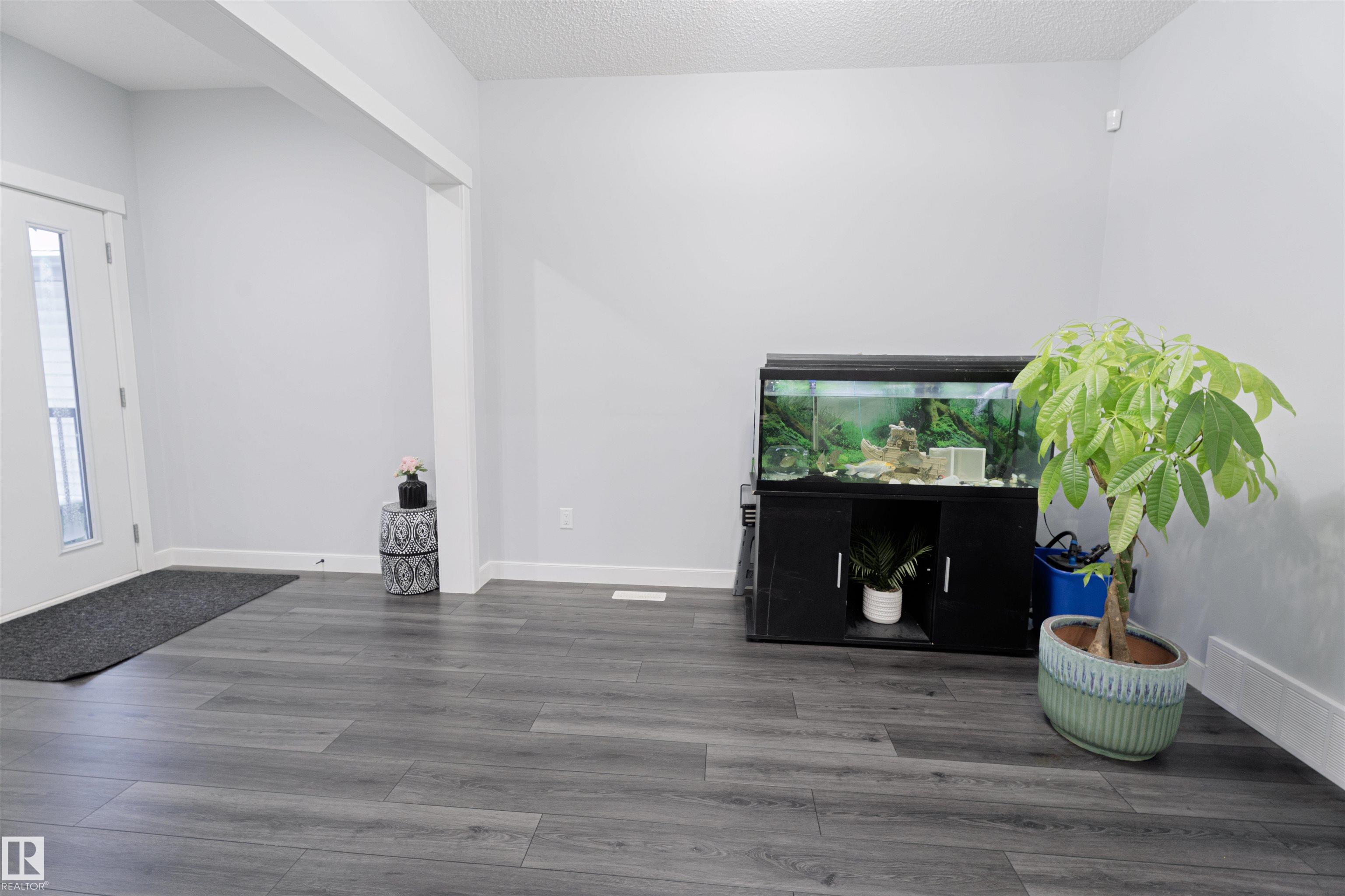 Picture for 1033 CHRISTIE VISTA VS SW