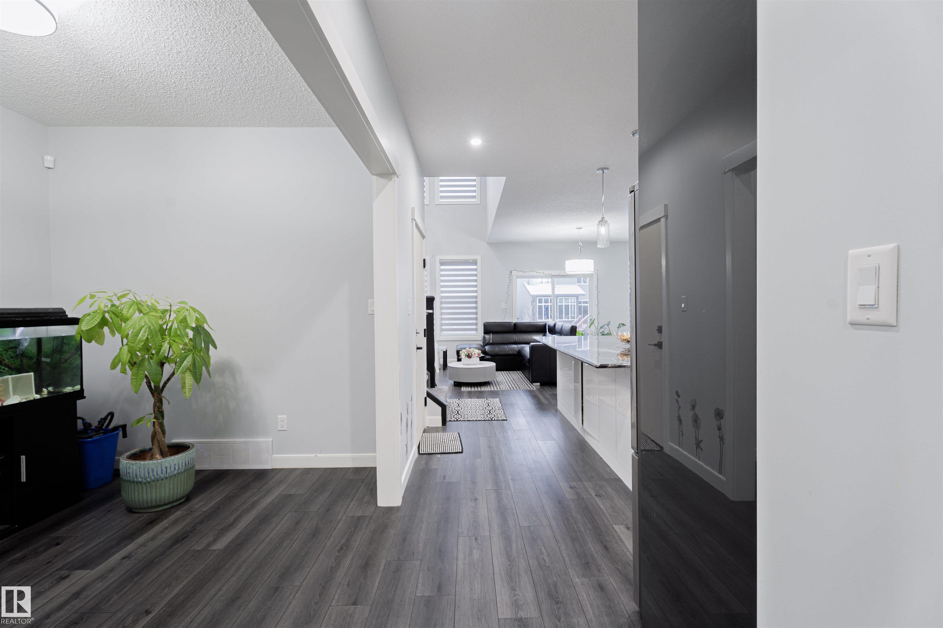 Picture for 1033 CHRISTIE VISTA VS SW