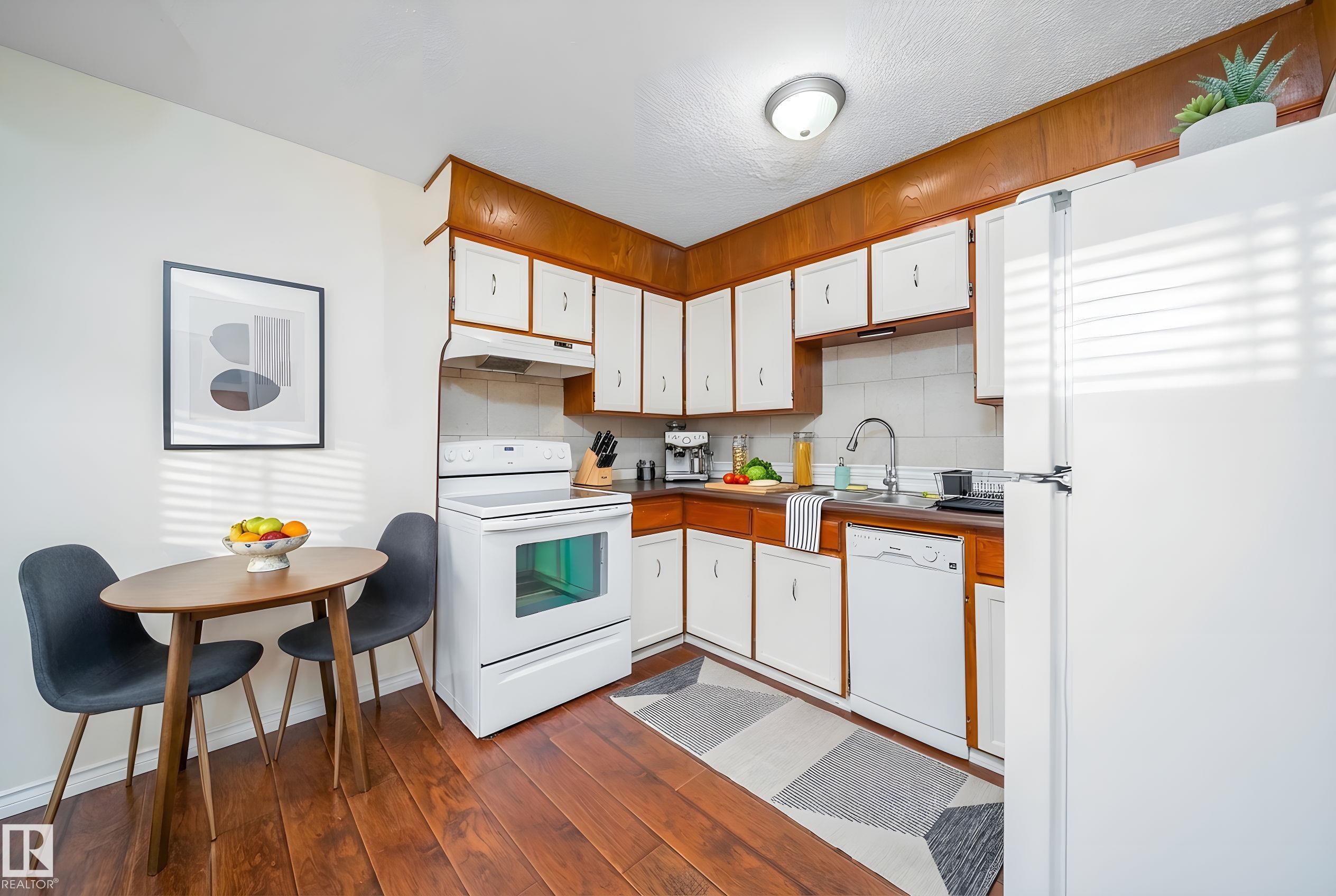 Photo 9 at 18246 91 Avenue NW, Belmead, Edmonton