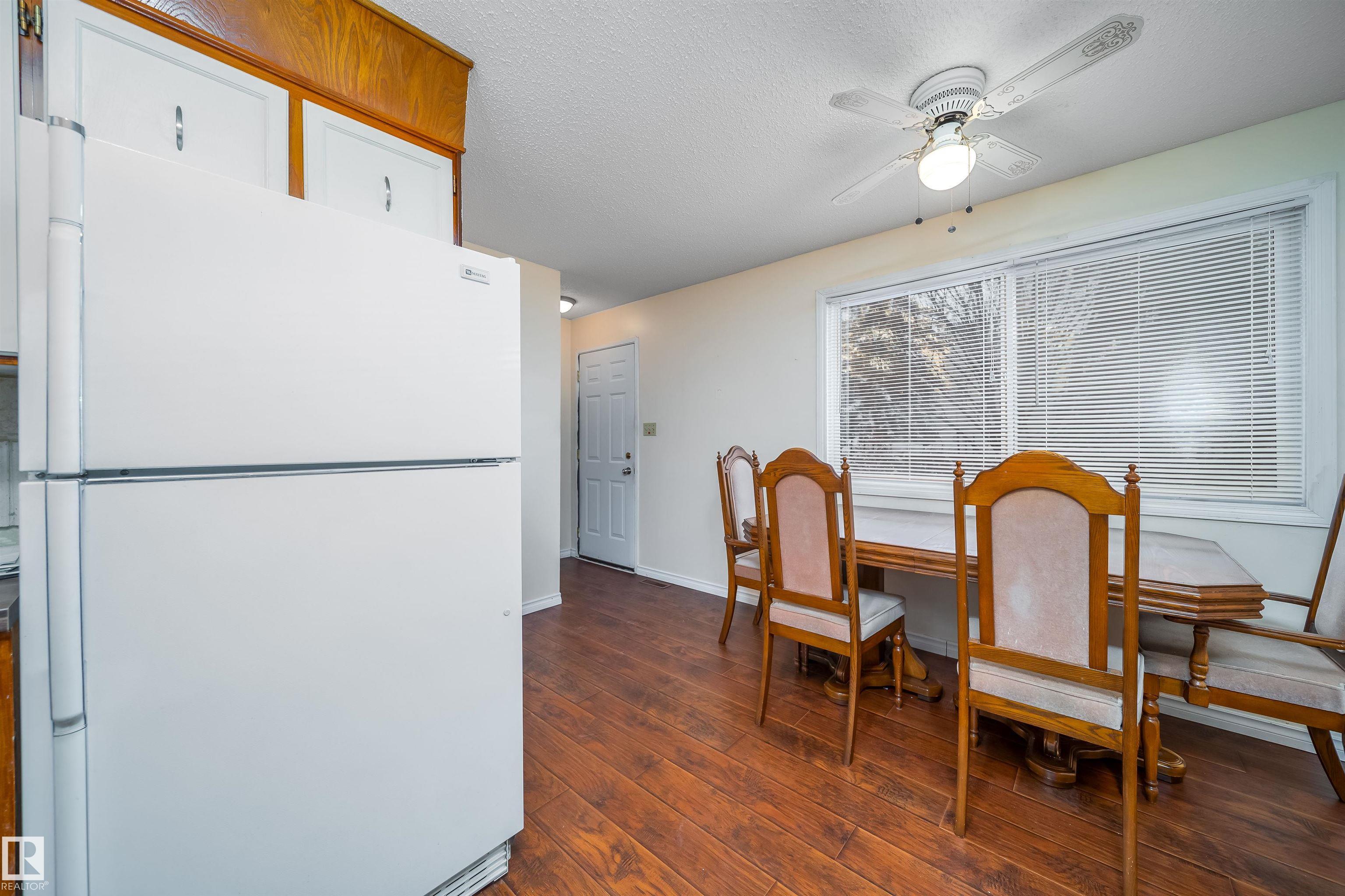 Photo 10 at 18246 91 Avenue NW, Belmead, Edmonton