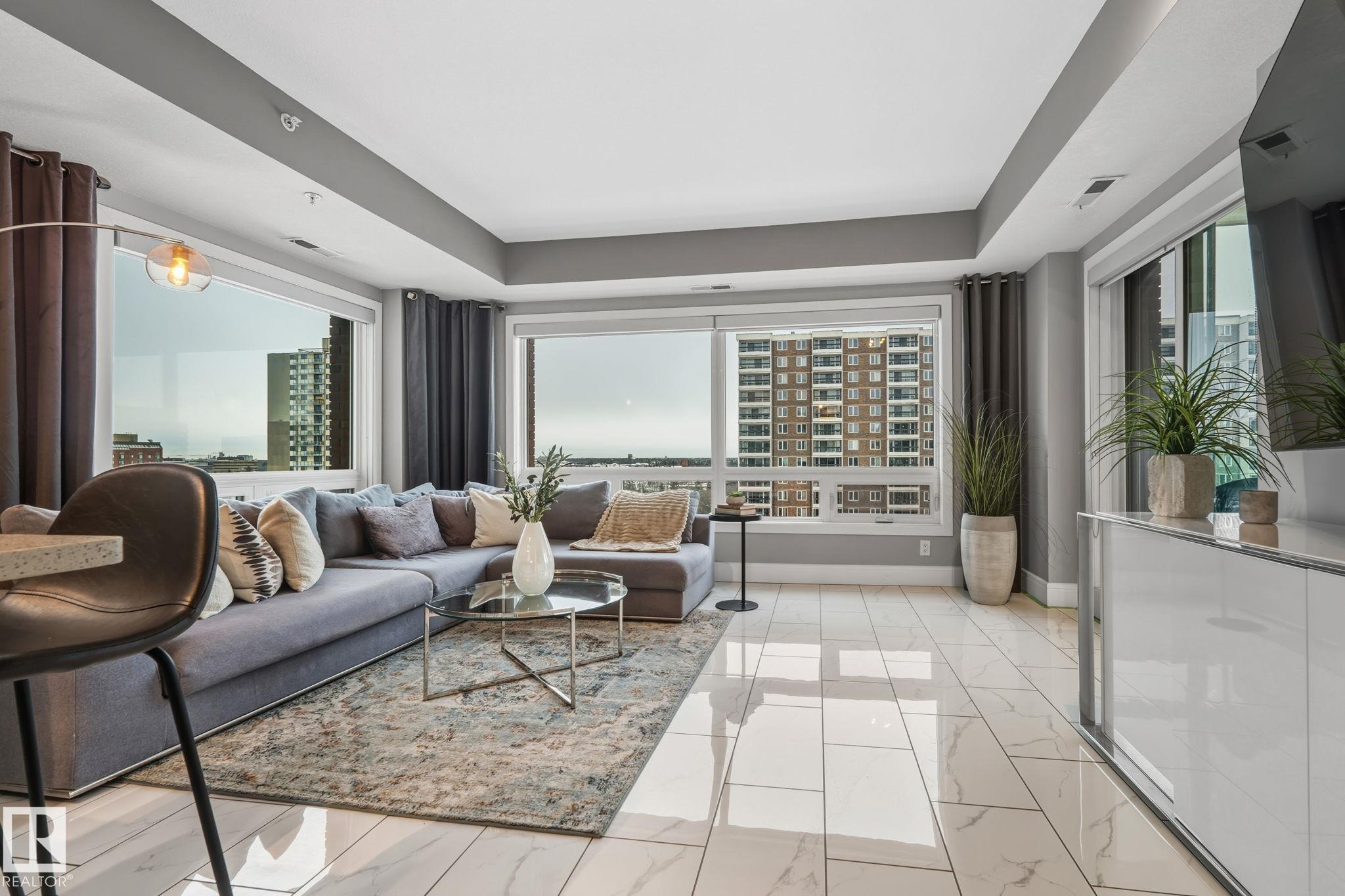 Photo 12 at 901 - 10055 118 Street NW, Wîhkwêntôwin, Edmonton