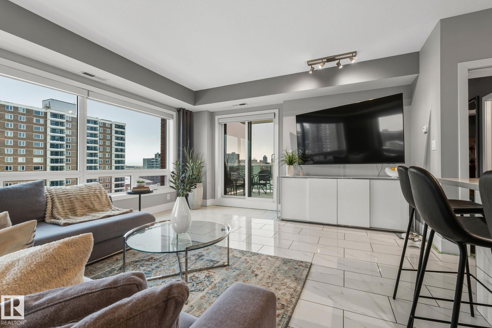 Photo 14 at 901 - 10055 118 Street NW, Wîhkwêntôwin, Edmonton