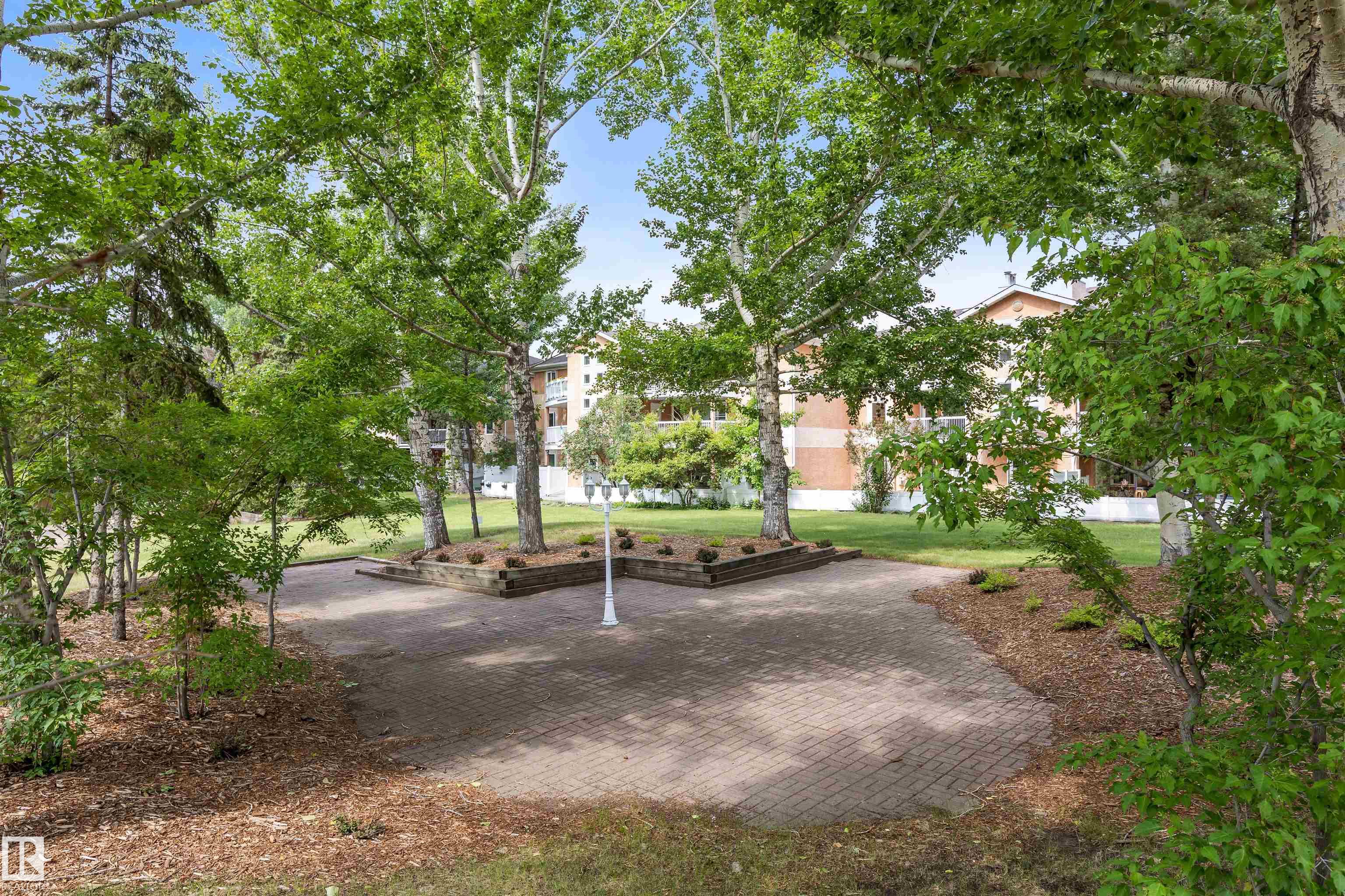 Photo 36 at 304 - 8811 106a Avenue NW, Boyle Street, Edmonton