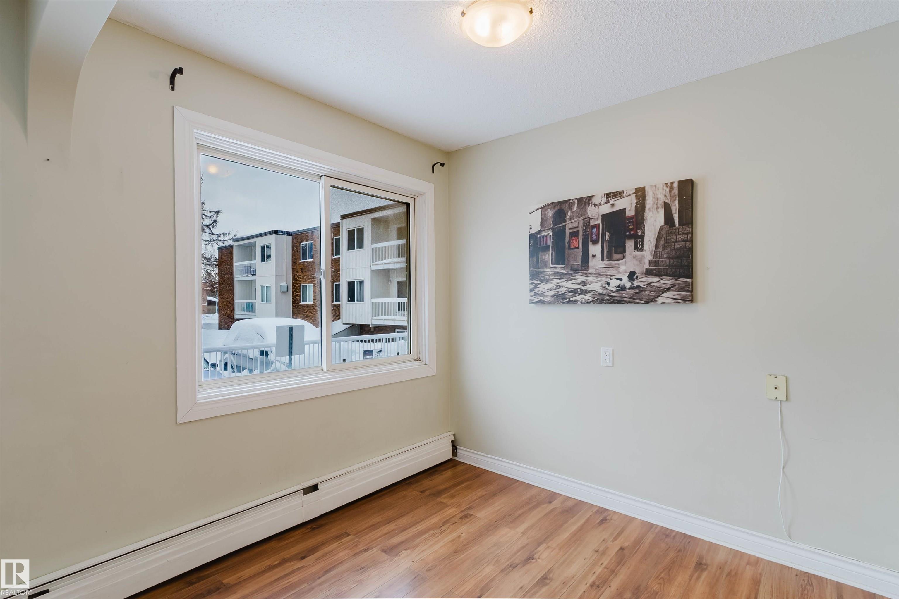 Photo 10 at 201 - 11450 40 Avenue NW, Royal Gardens, Edmonton