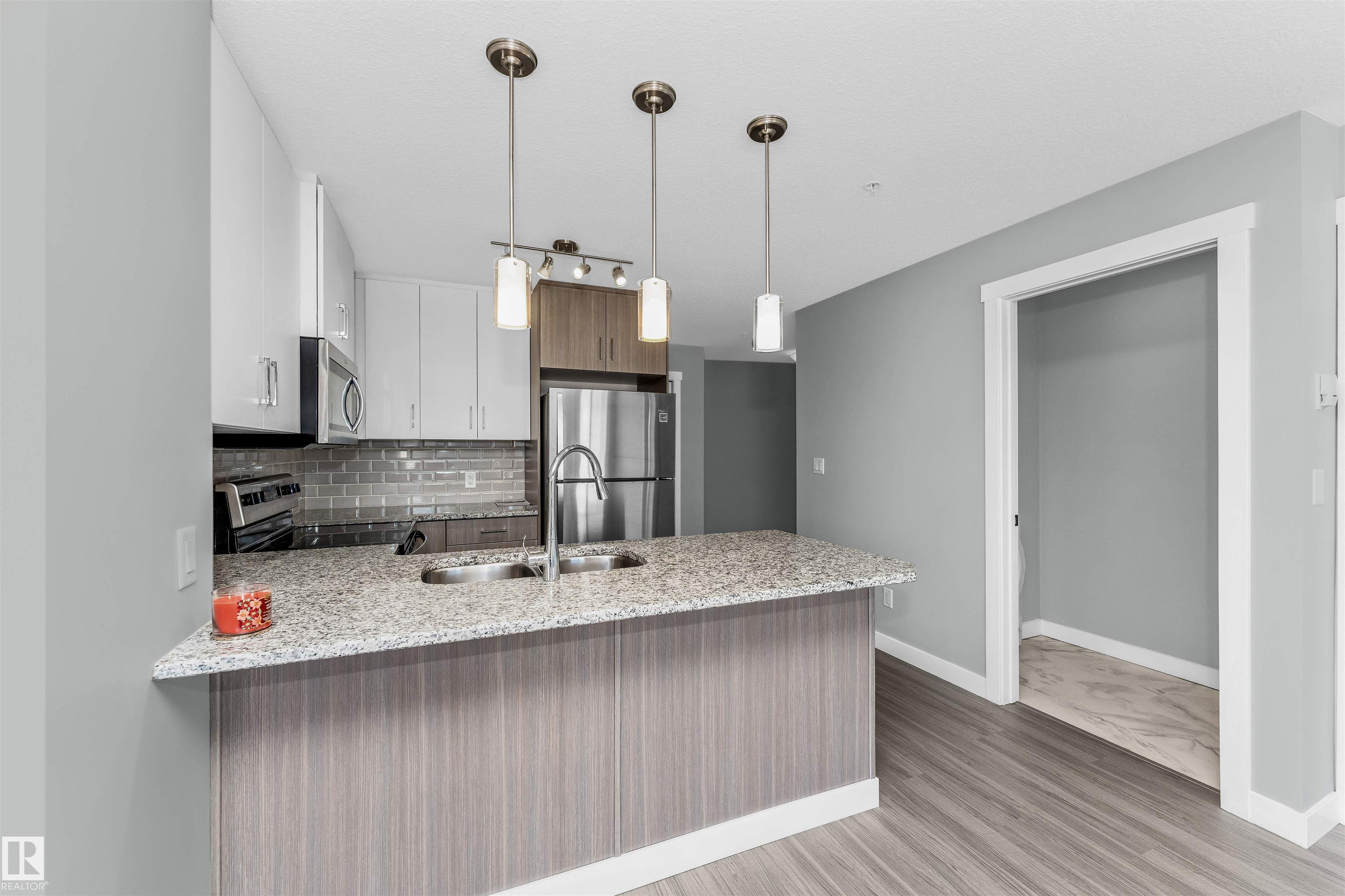 Photo 10 at 301 - 3670 139 Avenue NW, Clareview Town Centre, Edmonton