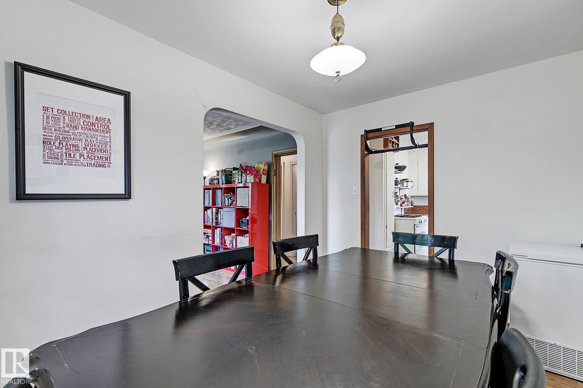 Photo 13 at 11559 80 Avenue NW, Belgravia, Edmonton