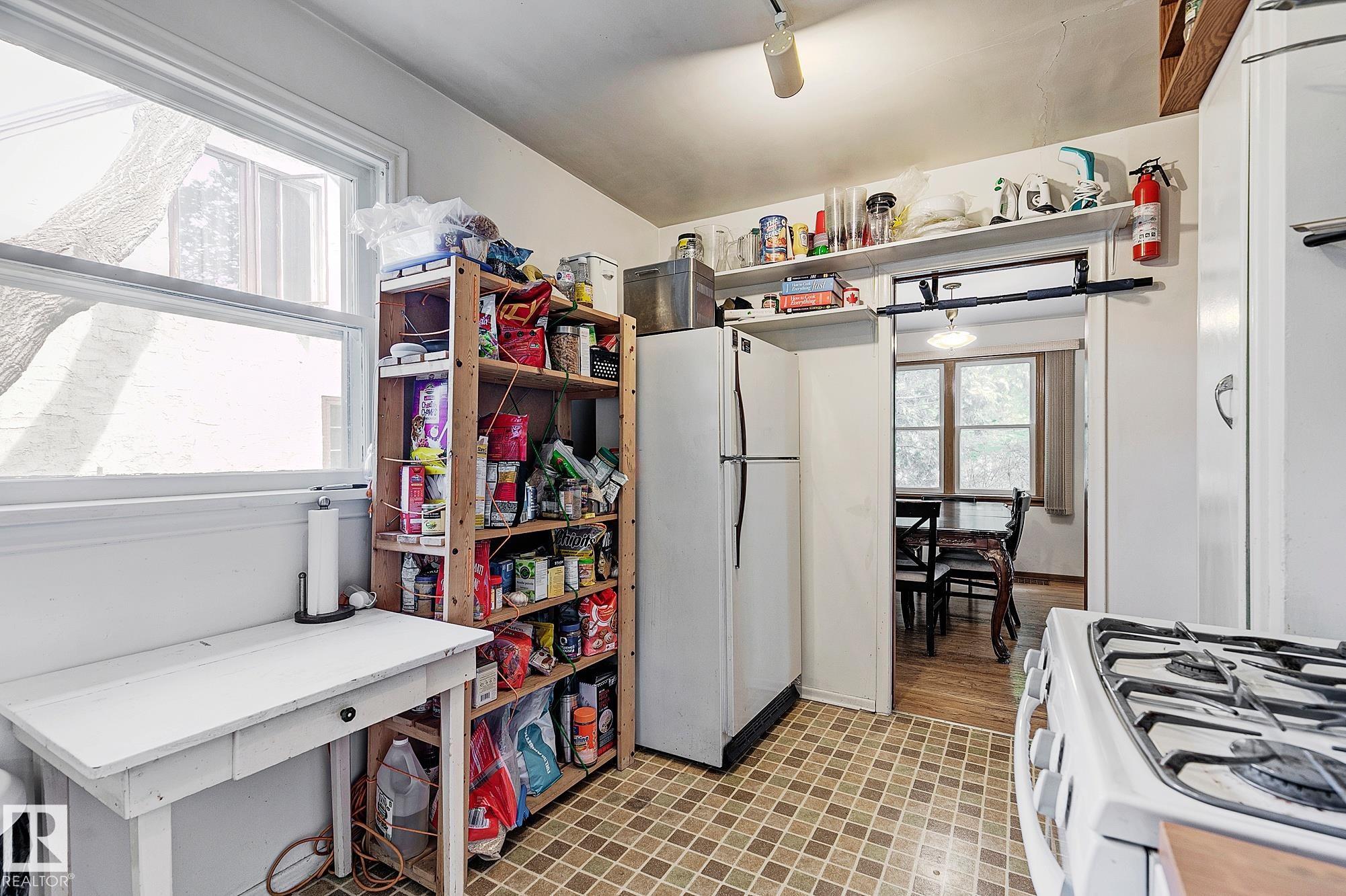 Photo 16 at 11559 80 Avenue NW, Belgravia, Edmonton