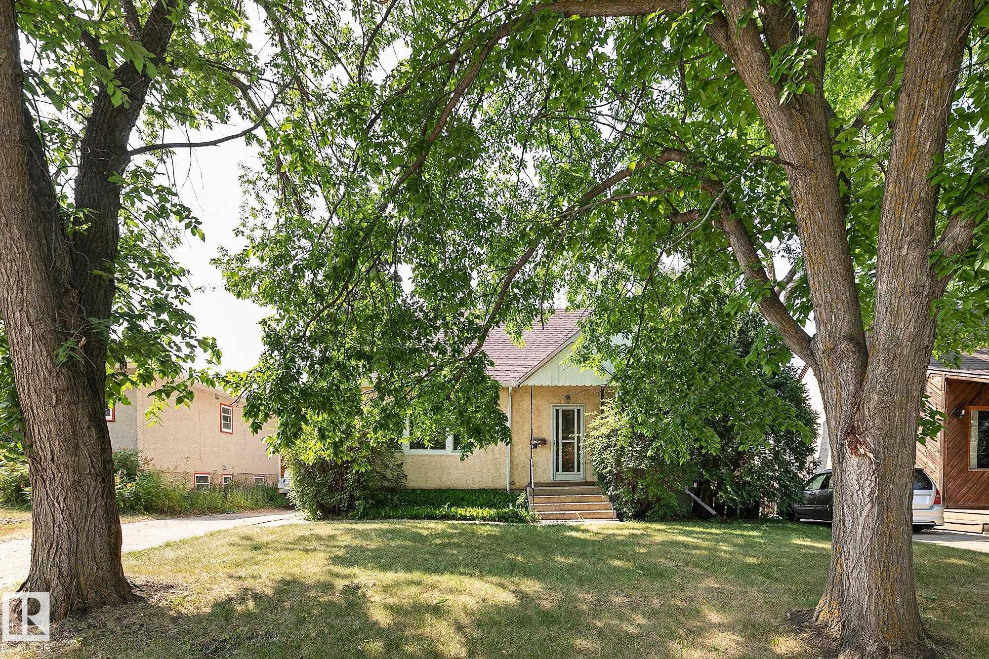 Photo 35 at 11559 80 Avenue NW, Belgravia, Edmonton