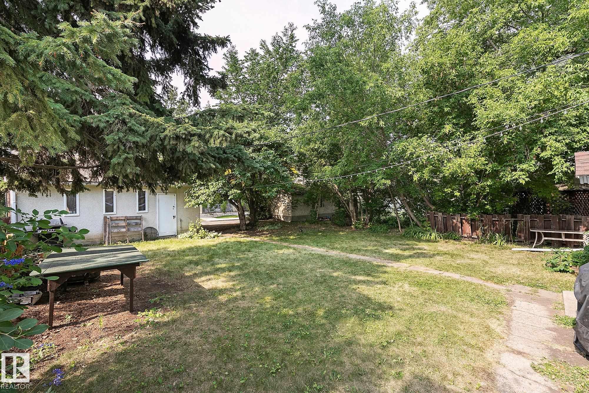 Photo 36 at 11559 80 Avenue NW, Belgravia, Edmonton