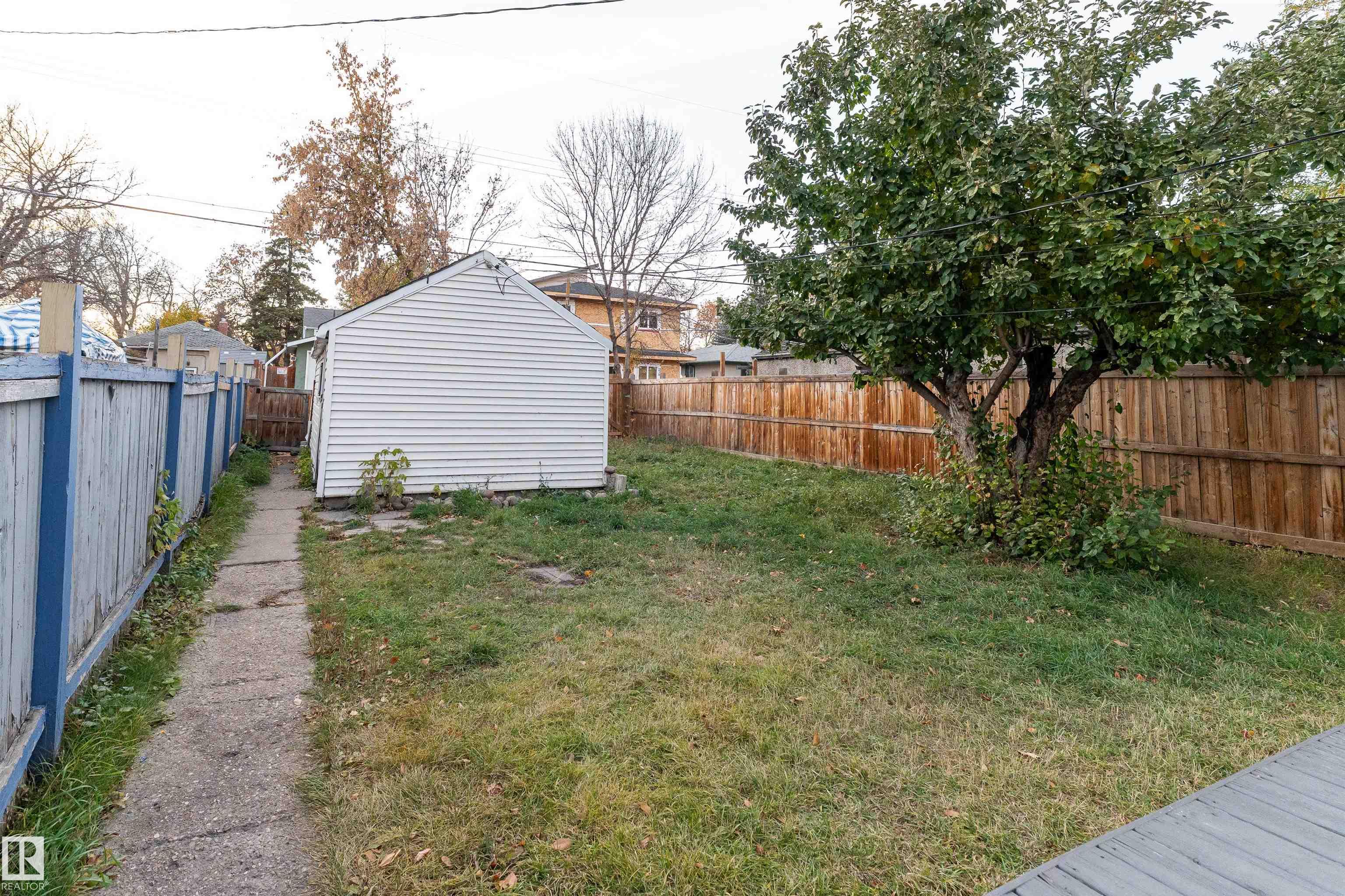 Photo 25 at 12018 95 Street NW, Alberta Avenue, Edmonton