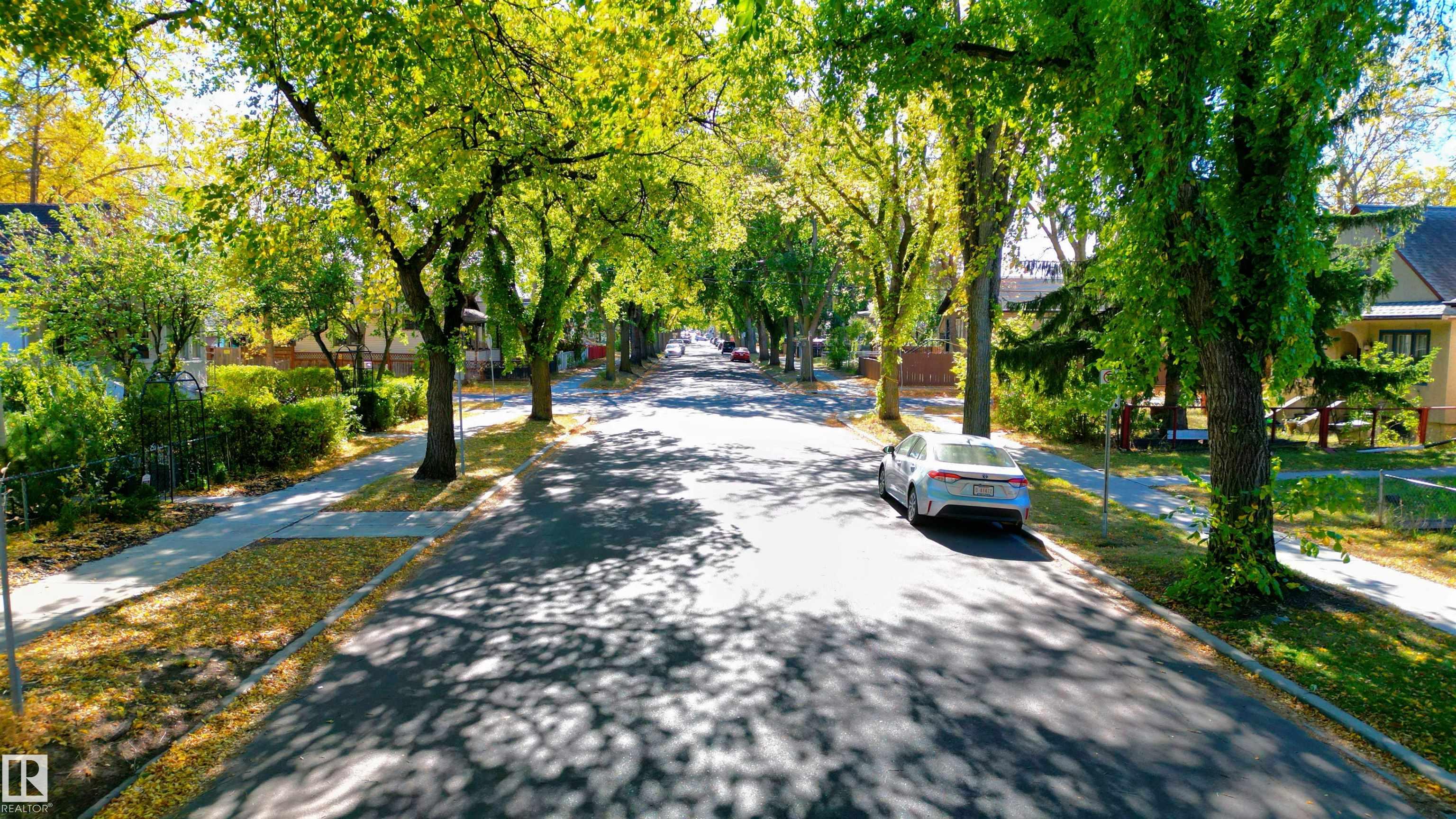 Photo 34 at 12018 95 Street NW, Alberta Avenue, Edmonton