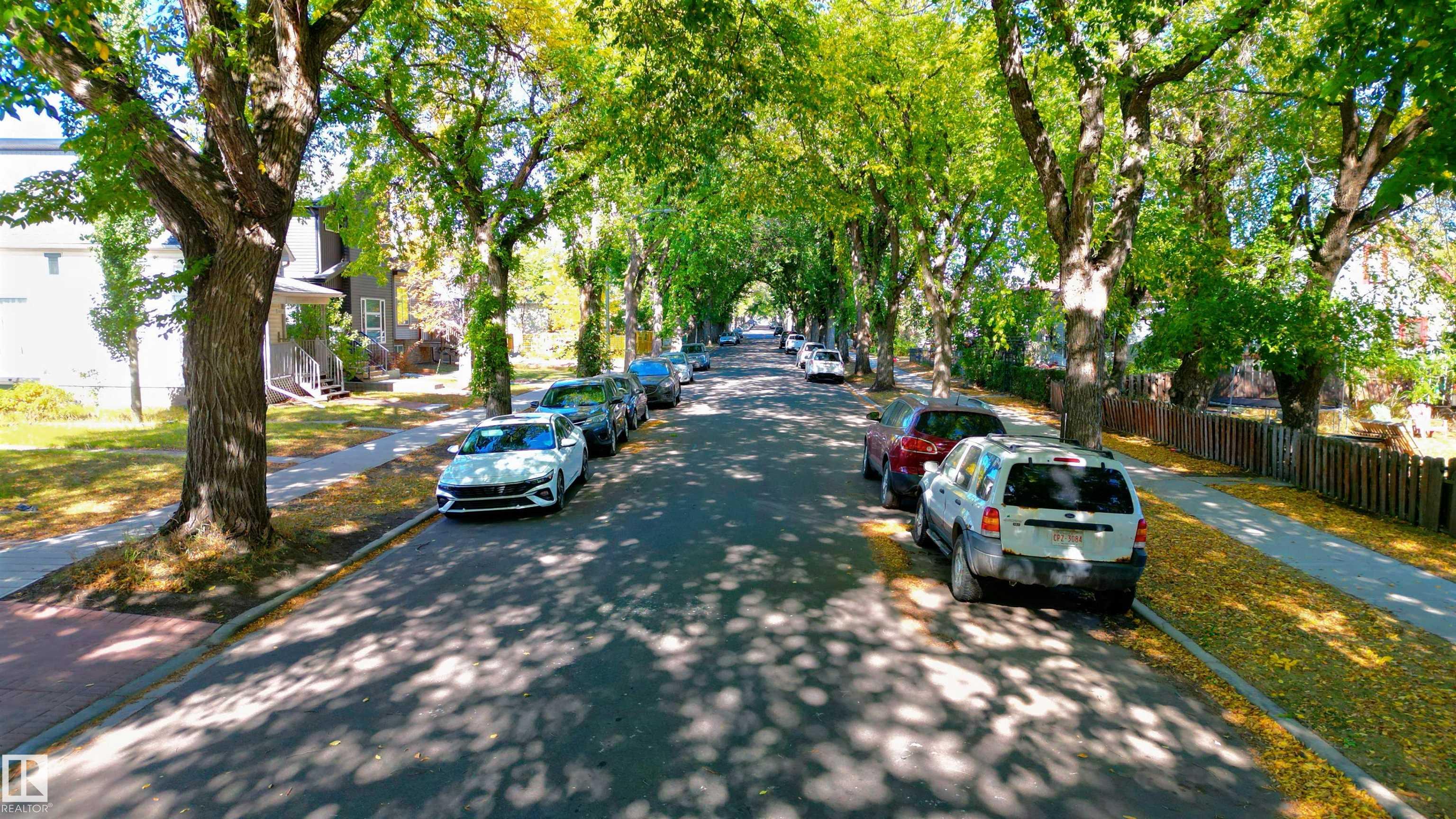 Photo 35 at 12018 95 Street NW, Alberta Avenue, Edmonton