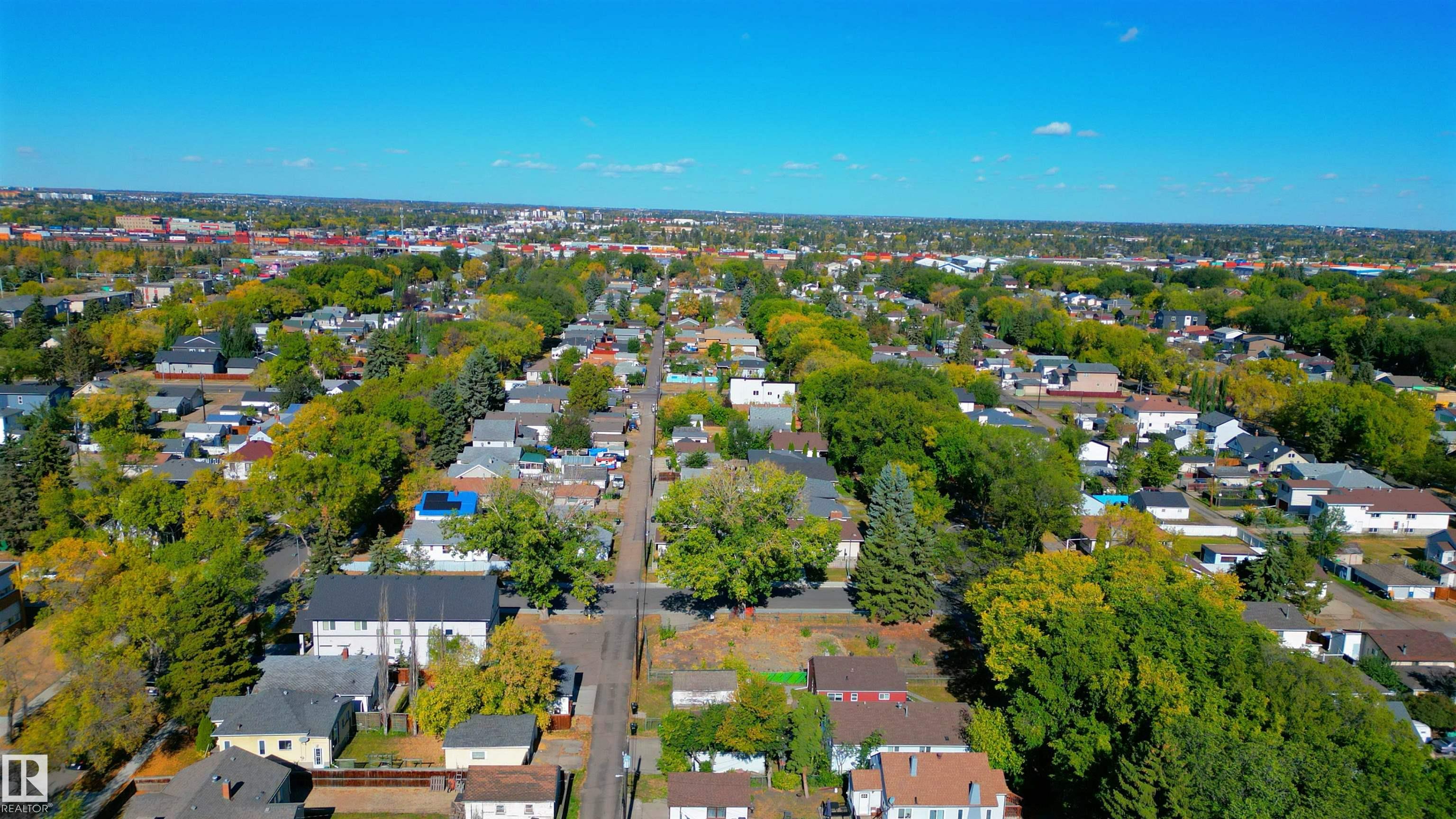 Photo 40 at 12018 95 Street NW, Alberta Avenue, Edmonton