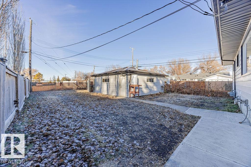 Photo 31 at 10458 166 Street NW, Britannia Youngstown, Edmonton