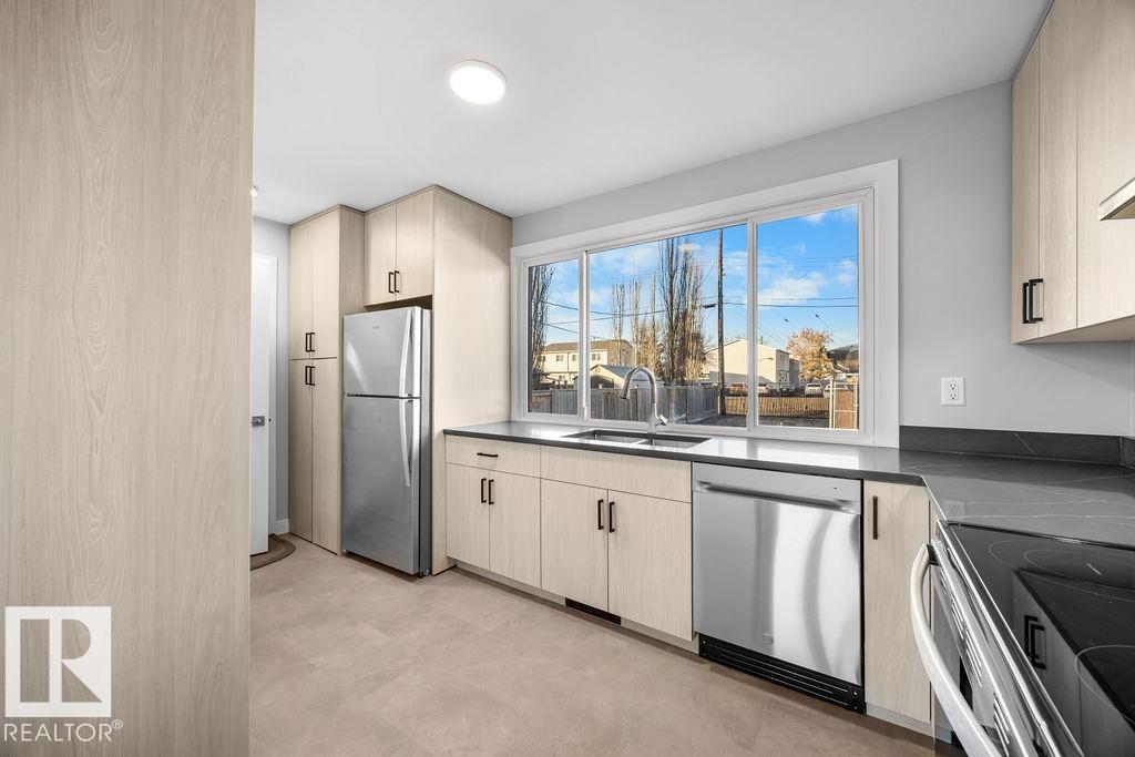 10458 166 Street NW, Britannia Youngstown, Edmonton