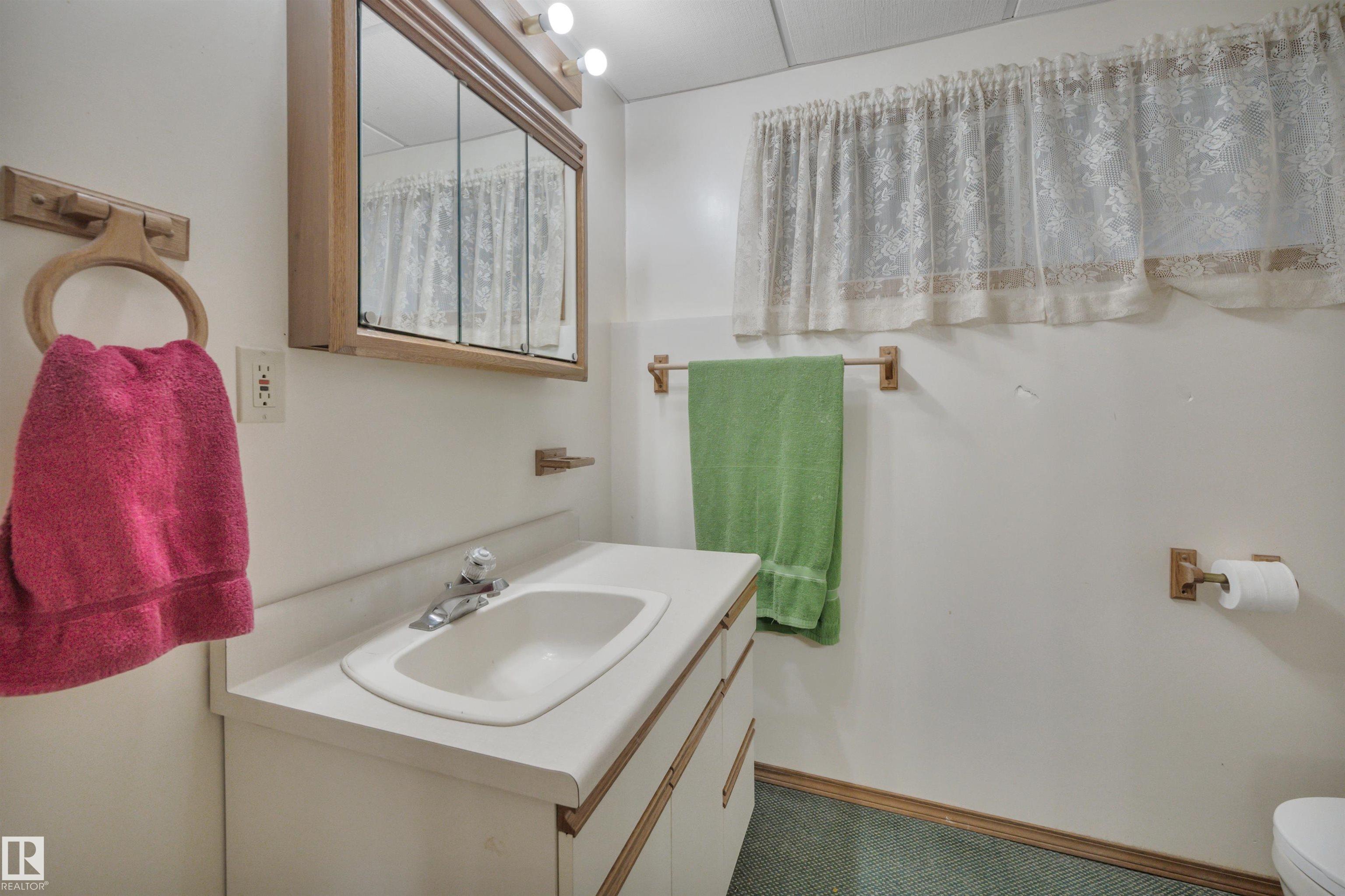 Photo 36 at 4314 39 Avenue, South Park, Leduc