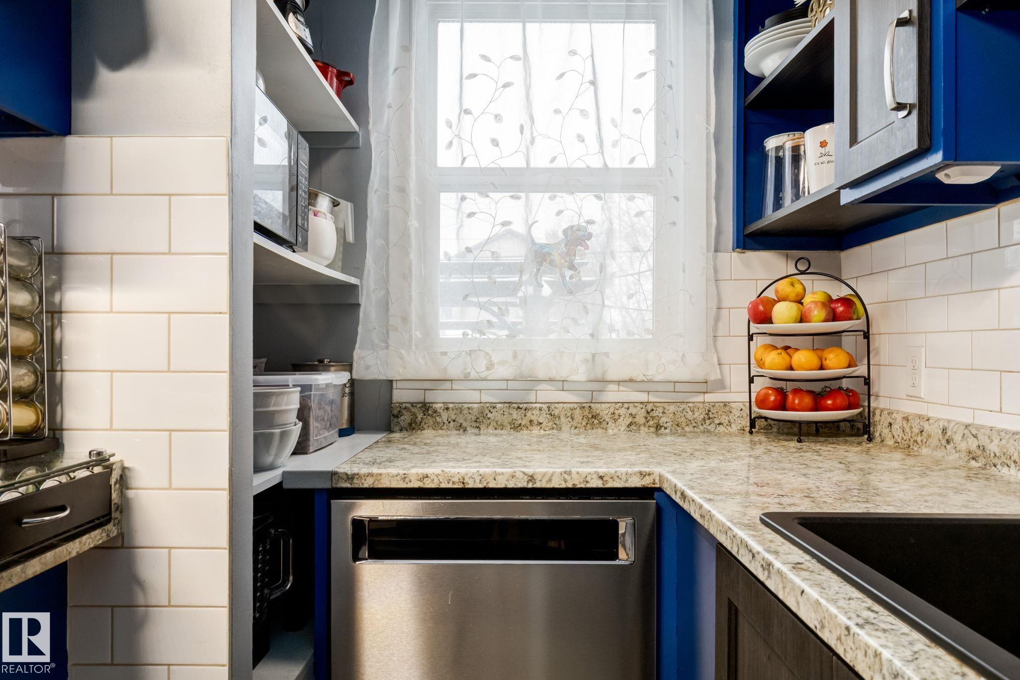 Photo 11 at 11844 96 Street NW, Alberta Avenue, Edmonton