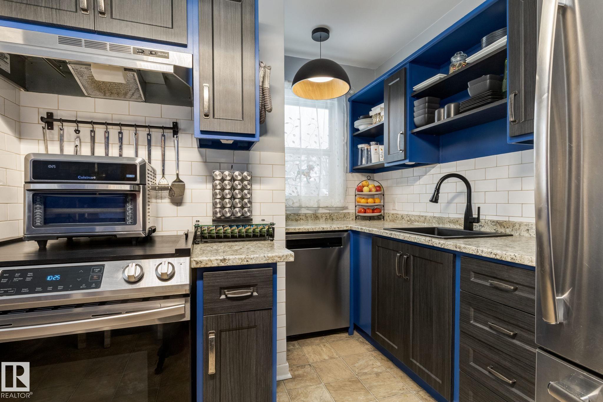 Photo 13 at 11844 96 Street NW, Alberta Avenue, Edmonton