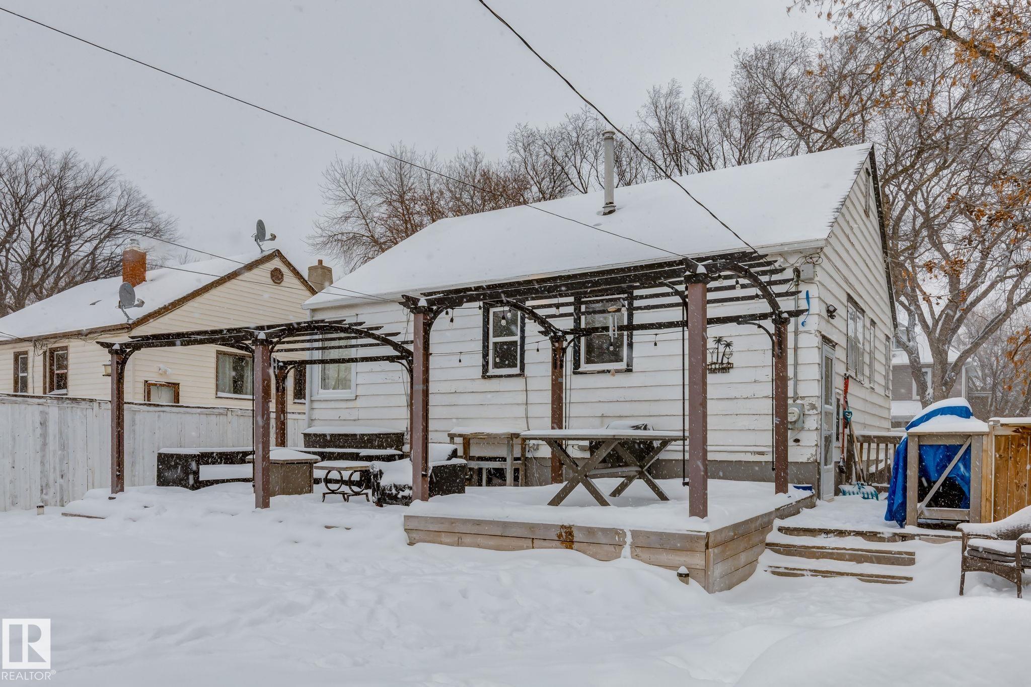 Photo 30 at 11844 96 Street NW, Alberta Avenue, Edmonton