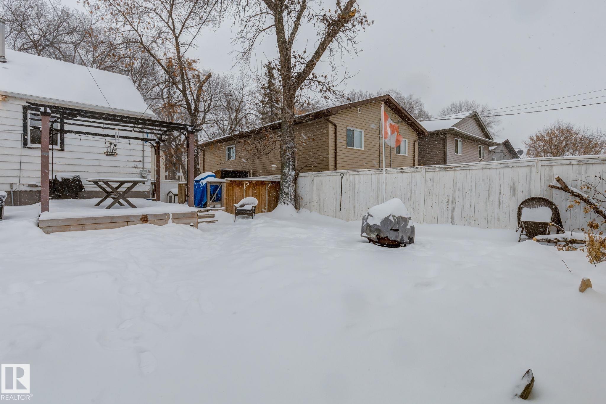 Photo 33 at 11844 96 Street NW, Alberta Avenue, Edmonton