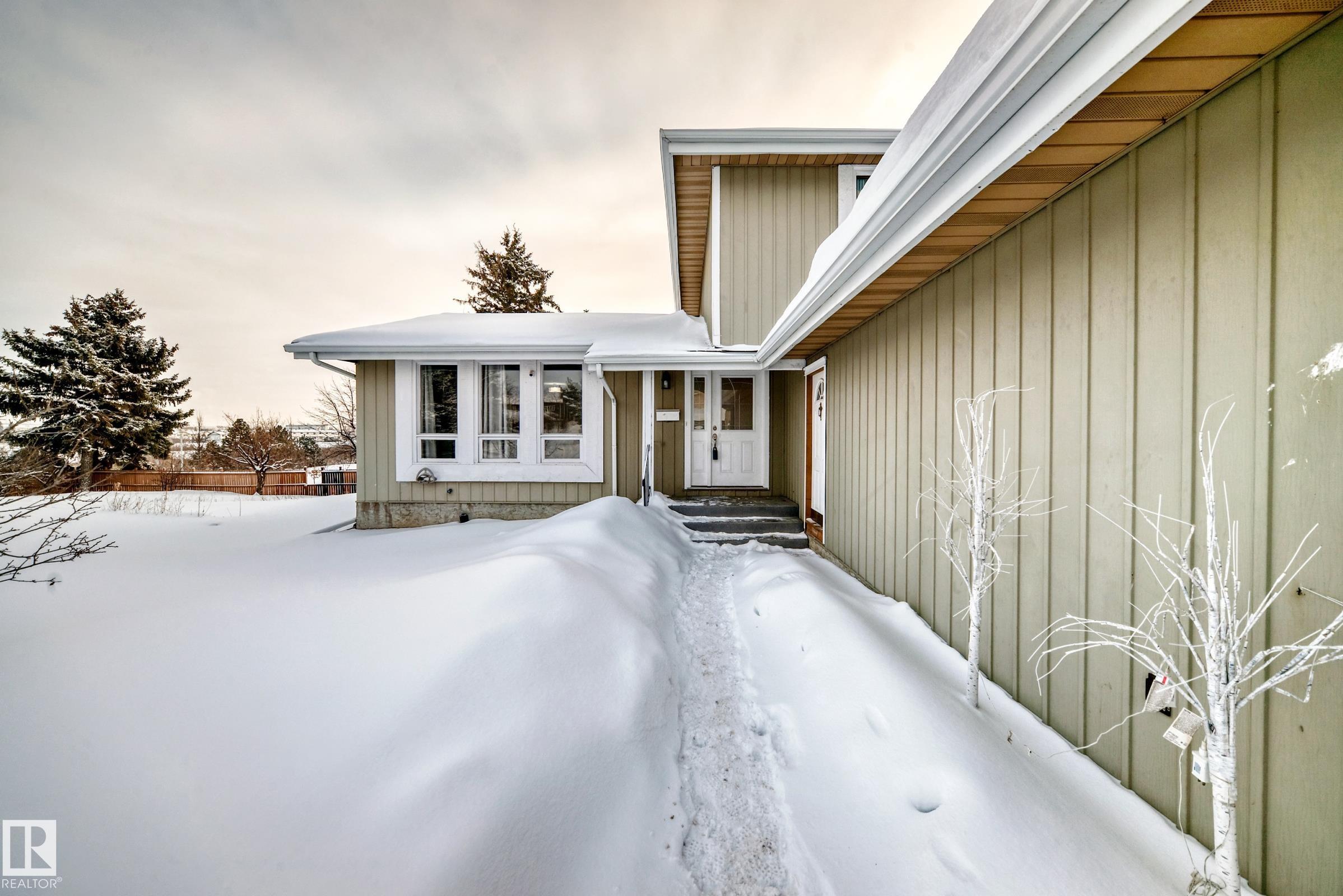 72 Howson Crescent NW, Canon Ridge, Edmonton