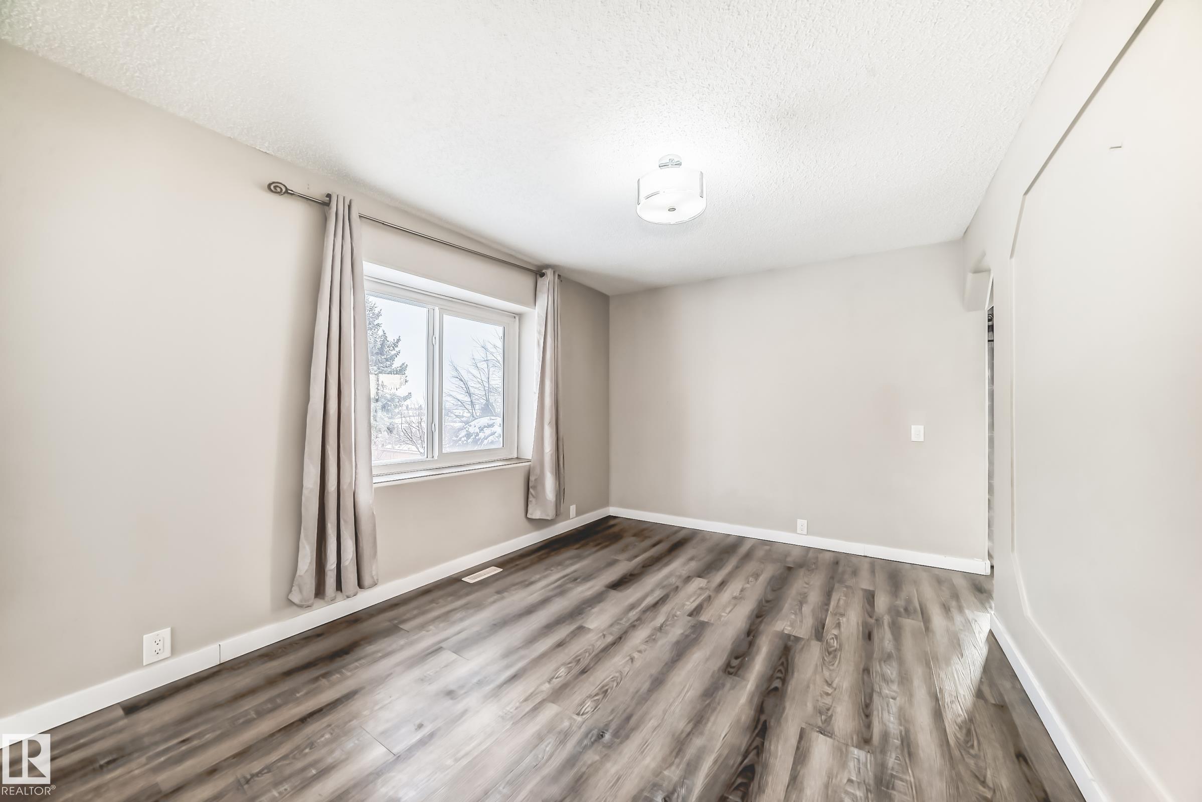 Photo 19 at 72 Howson Crescent NW, Canon Ridge, Edmonton