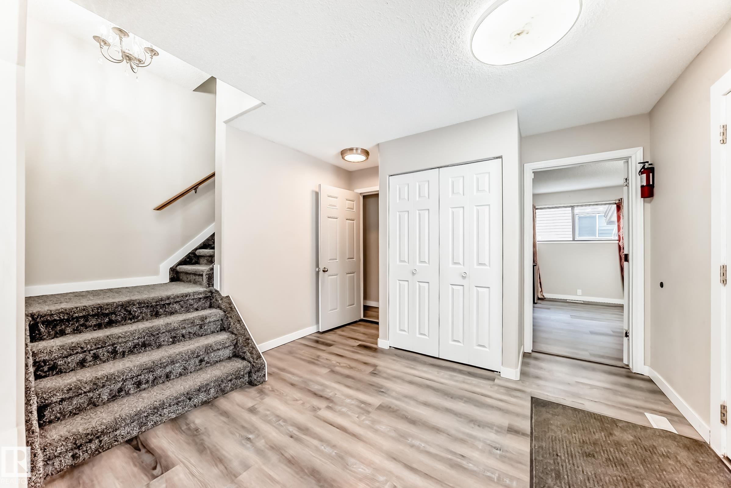 Photo 32 at 72 Howson Crescent NW, Canon Ridge, Edmonton