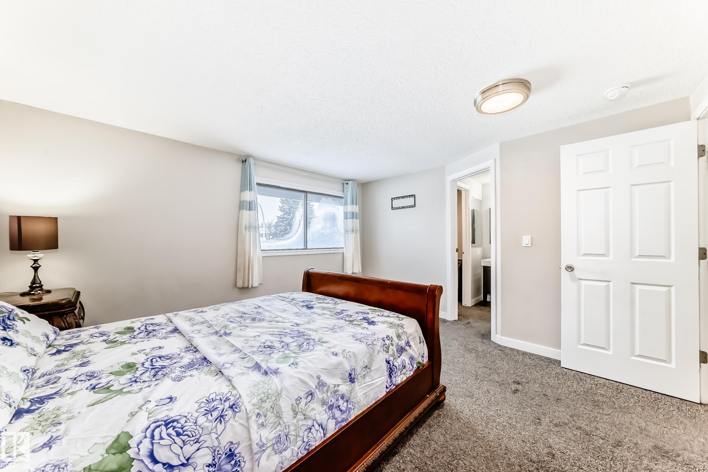 Photo 37 at 72 Howson Crescent NW, Canon Ridge, Edmonton