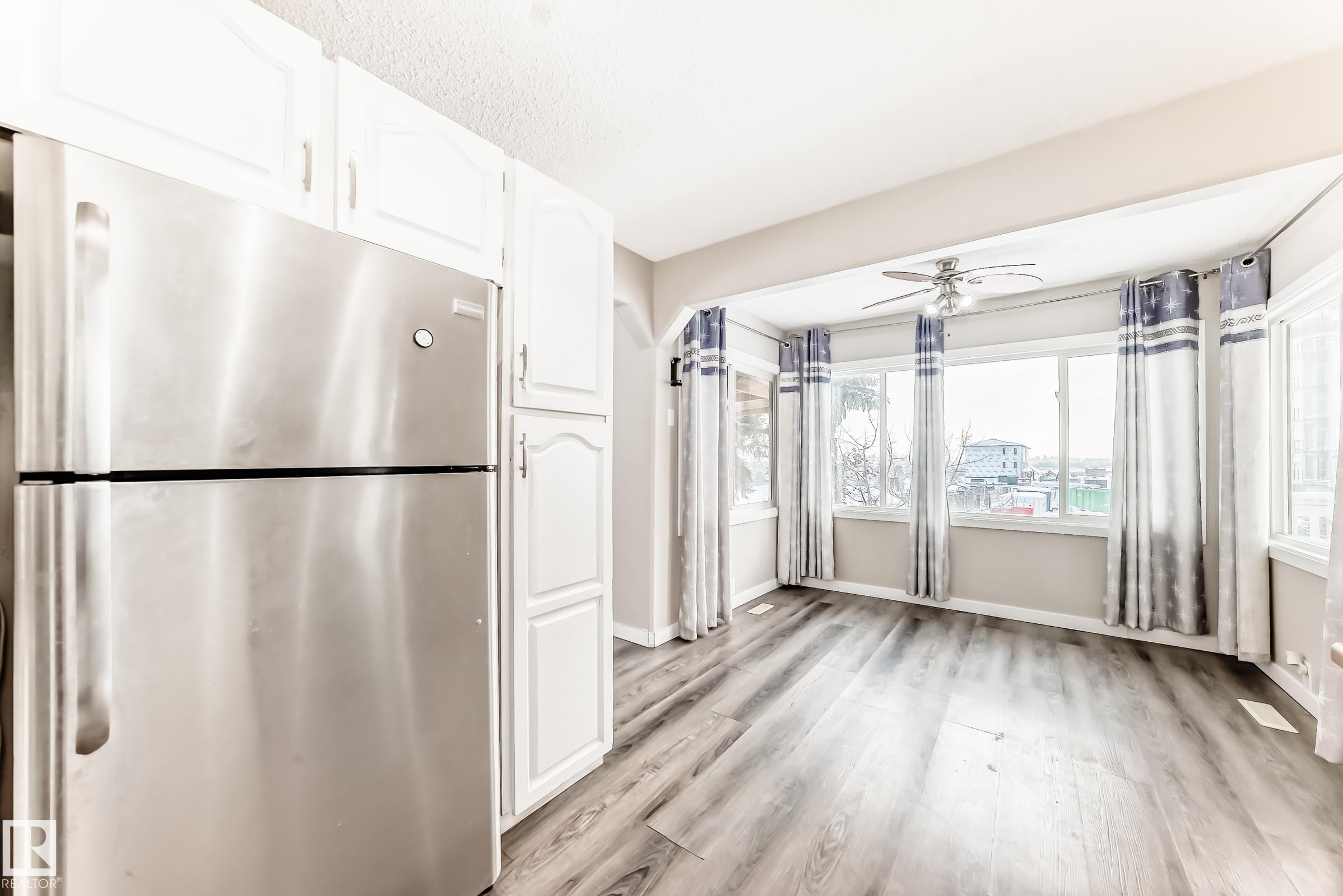 Photo 9 at 72 Howson Crescent NW, Canon Ridge, Edmonton