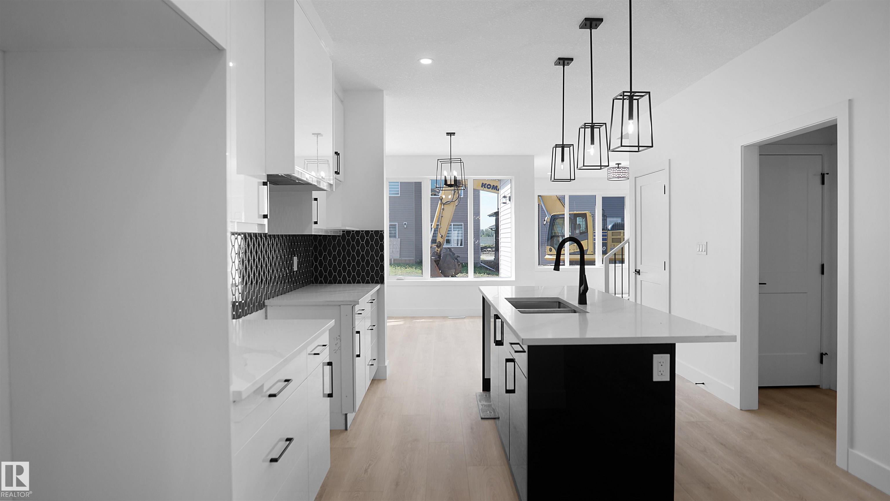 Picture for 711 31 AV NW