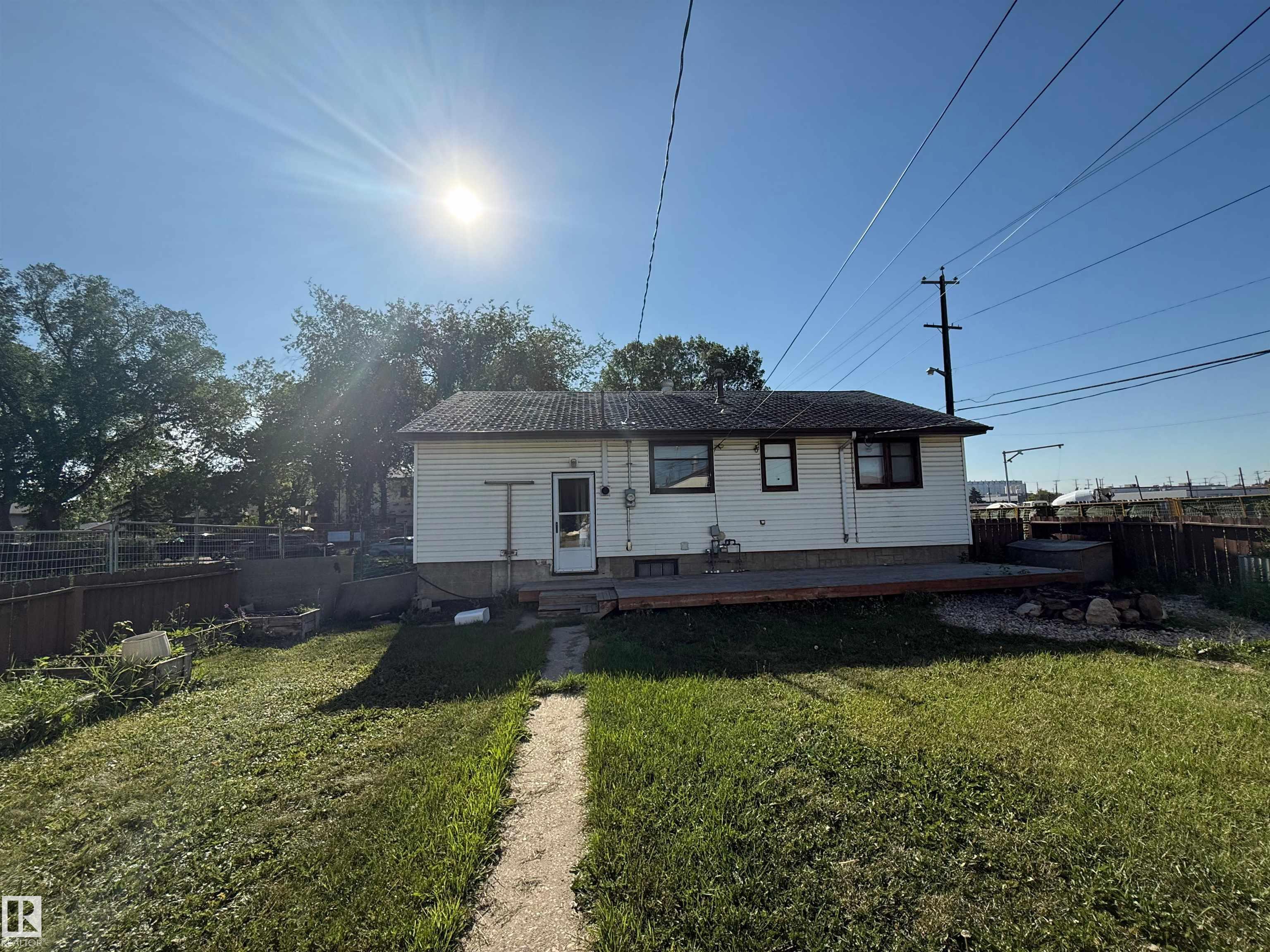 Photo 23 at 12425 126 Street NW, Prince Charles, Edmonton