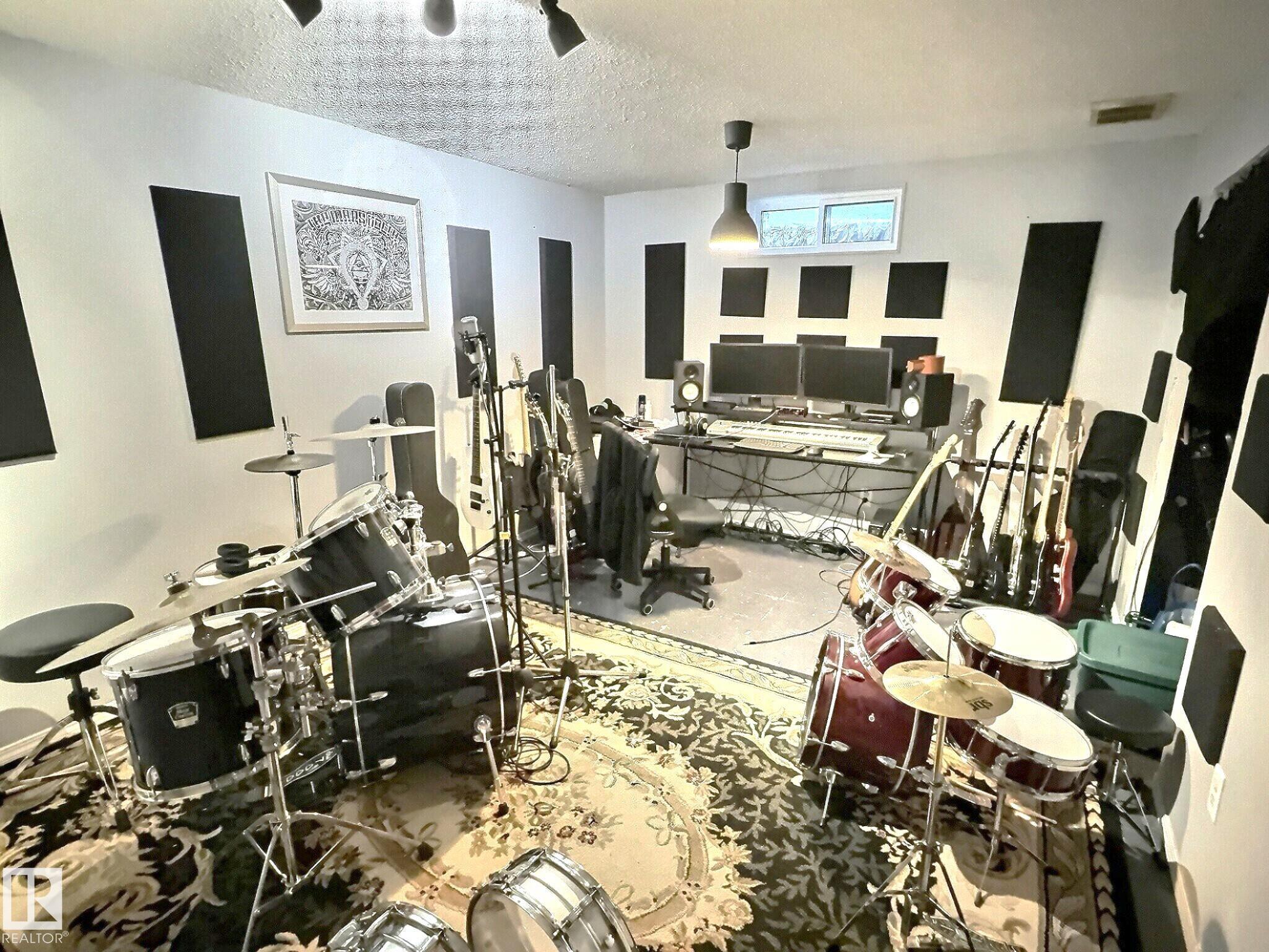 Photo 23 at 17119 82 Avenue NW, Thorncliffe, Edmonton