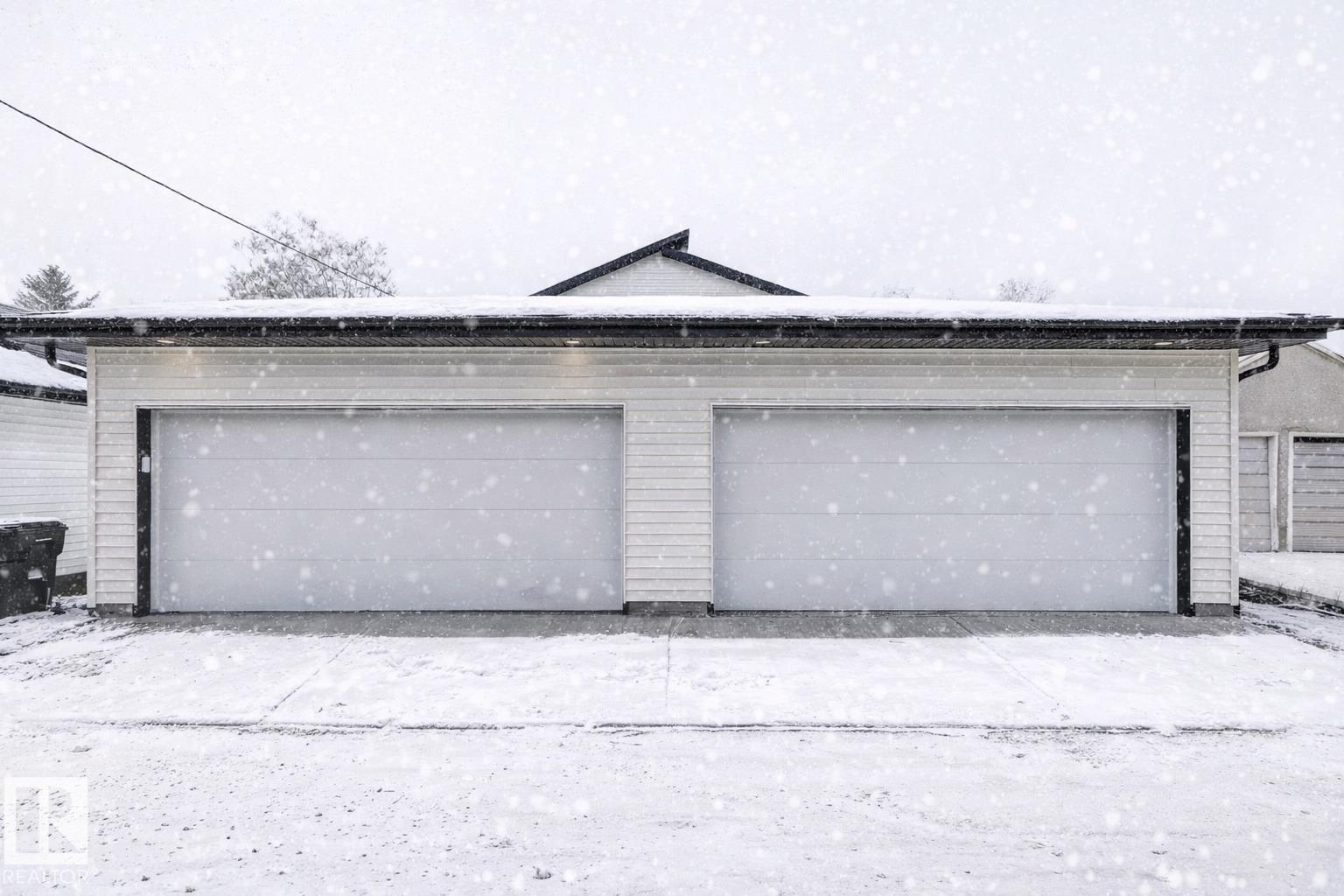 Photo 24 at 11633 St Albert Trail NW, Inglewood, Edmonton