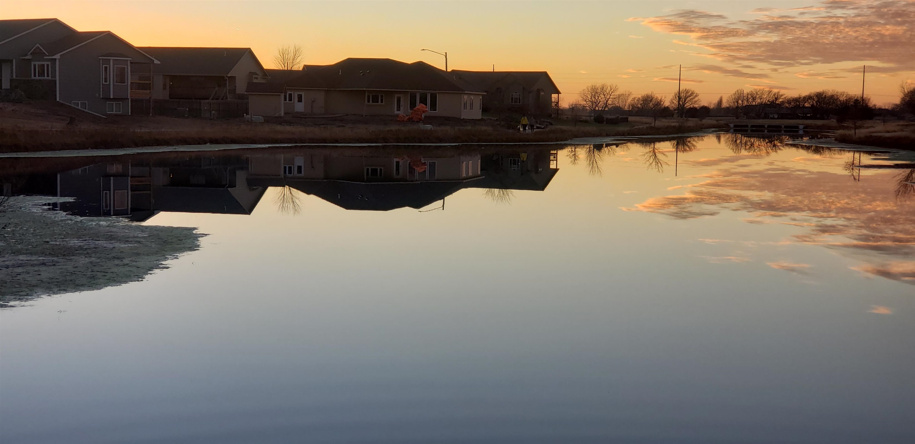 Photo of 325 Springlake Dr in Newton, KS