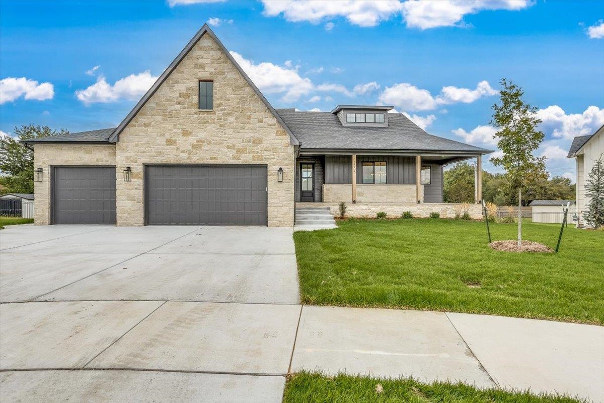 Photo of 1205 Summerchase Ct in Derby, KS