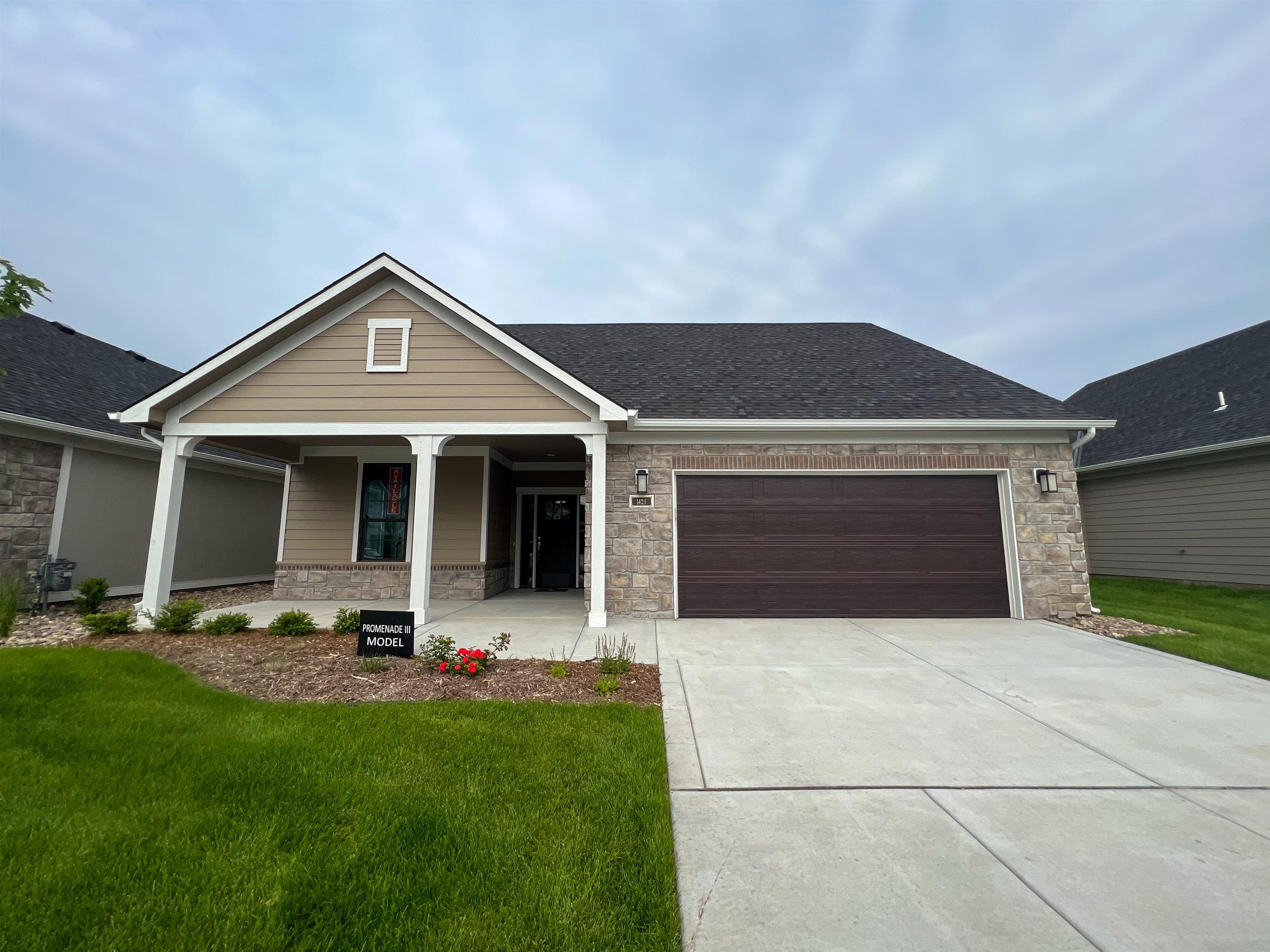 Photo of 1421 S Monument St Promenade Iii Model in Wichita, KS