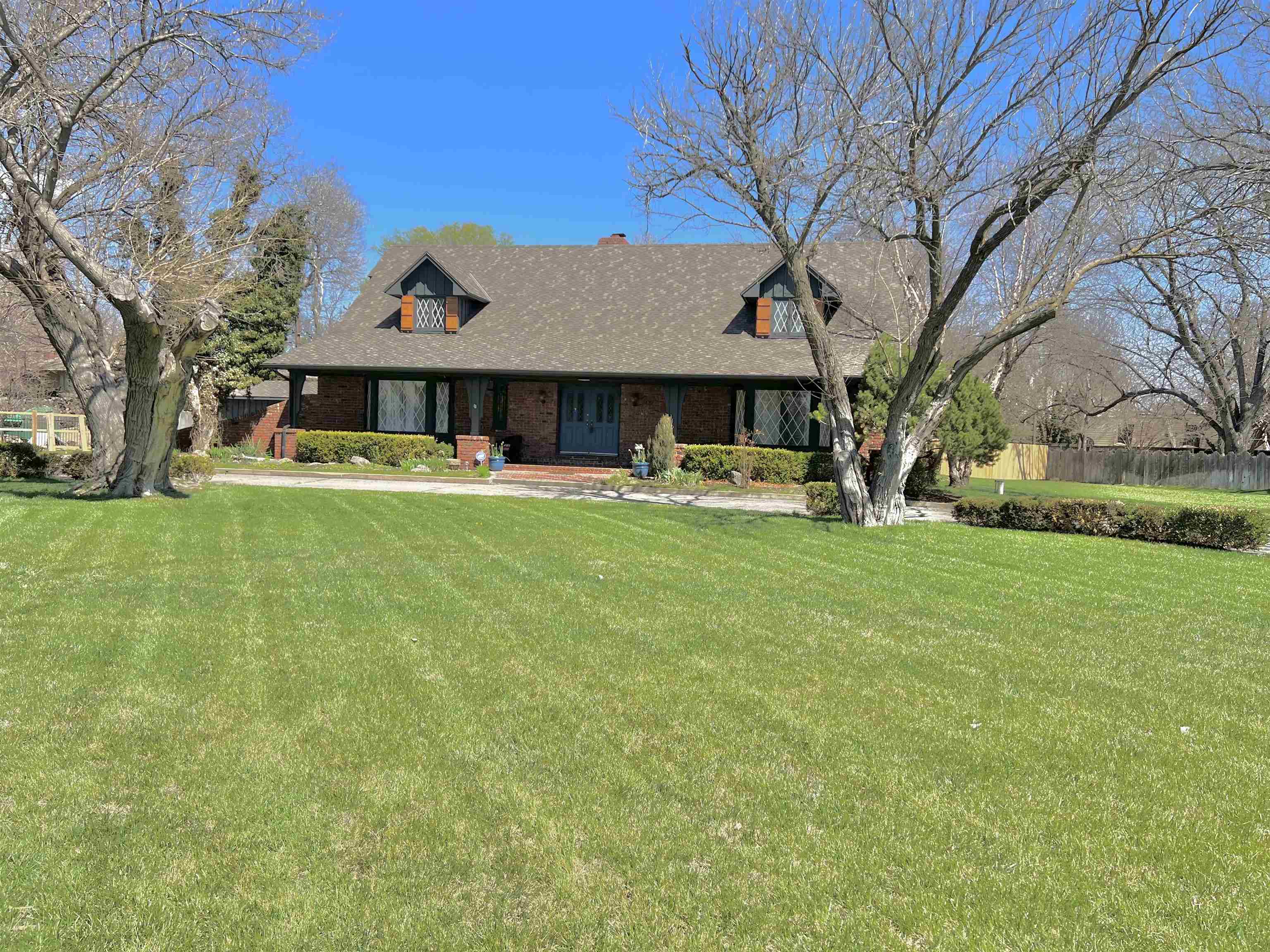 Photo of 2220 N Mclean Blvd in Wichita, KS