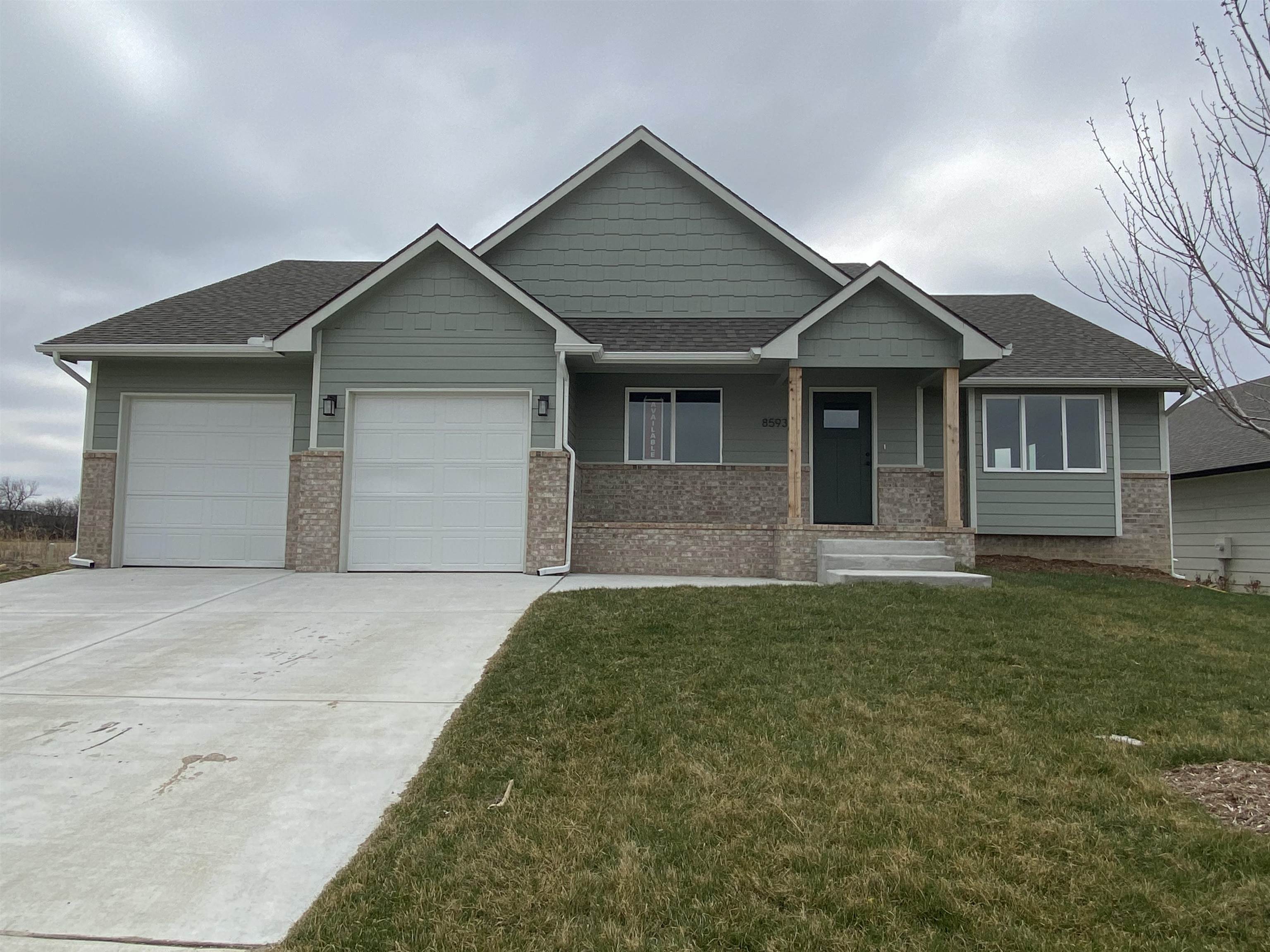 Photo of 8593 E Cherrywood Ct in Bel Aire, KS
