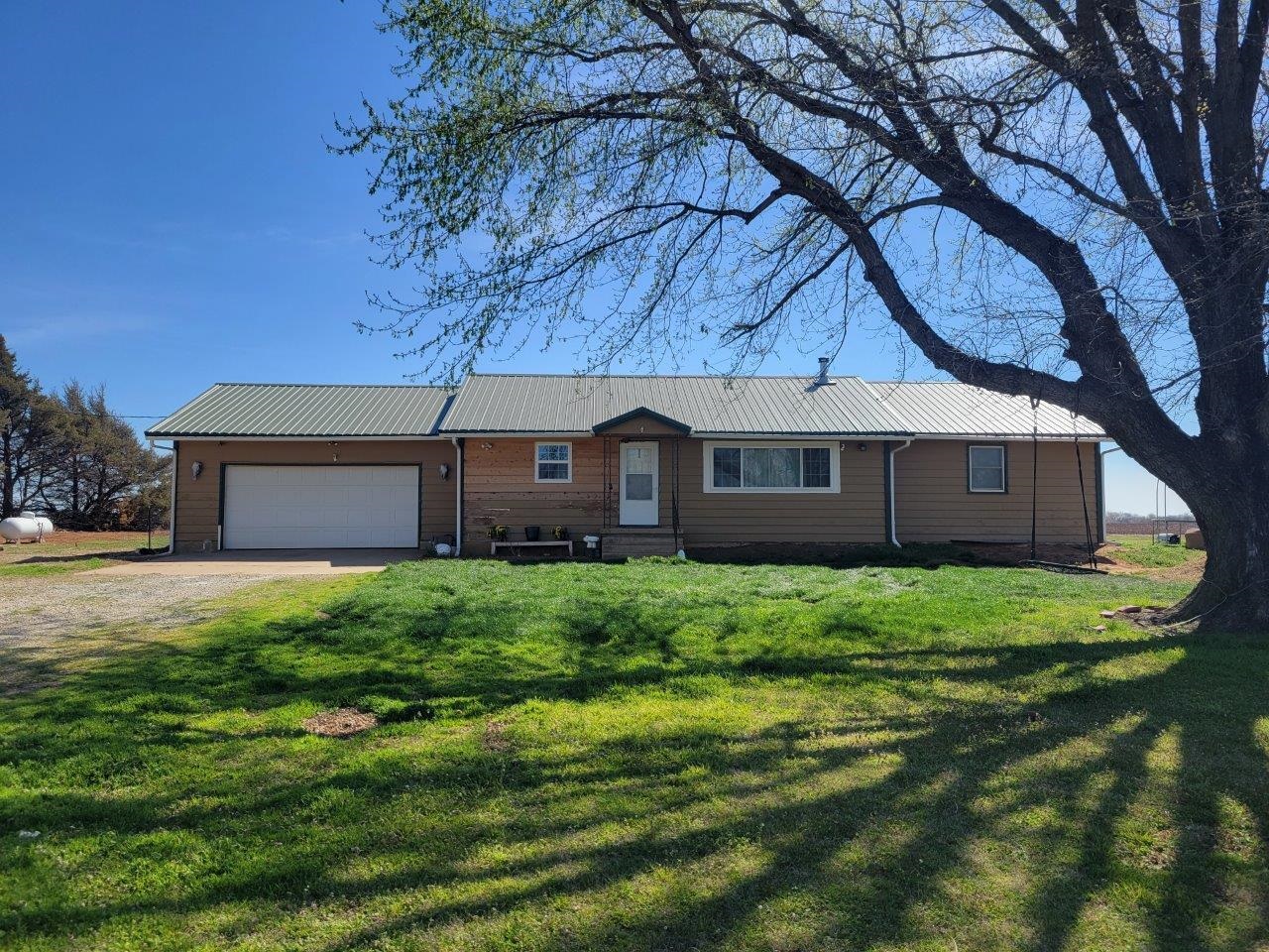 Photo of 622 S Caldwell Rd in Mayfield, KS