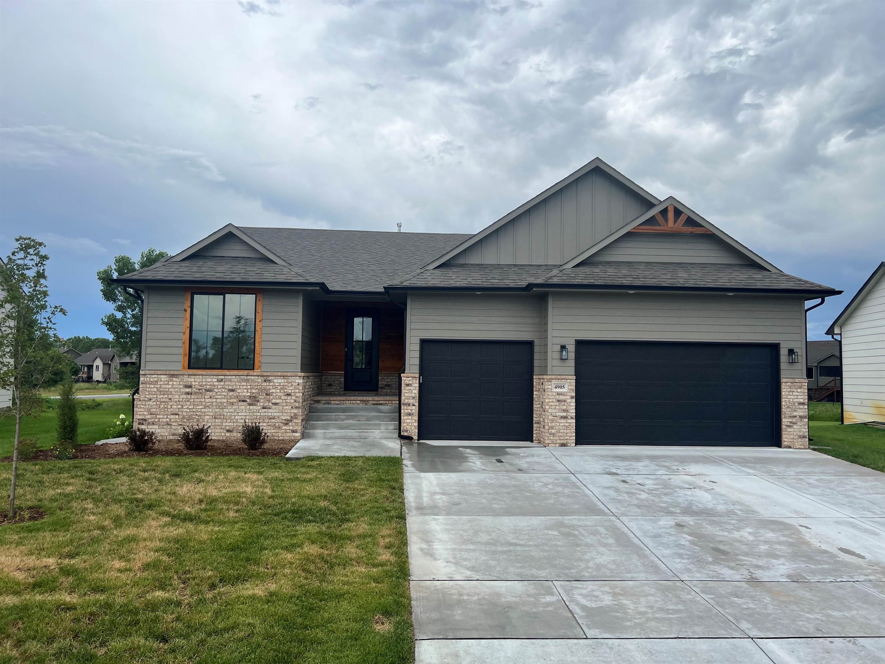 Photo of 4905 Emerald Ct in Maize, KS