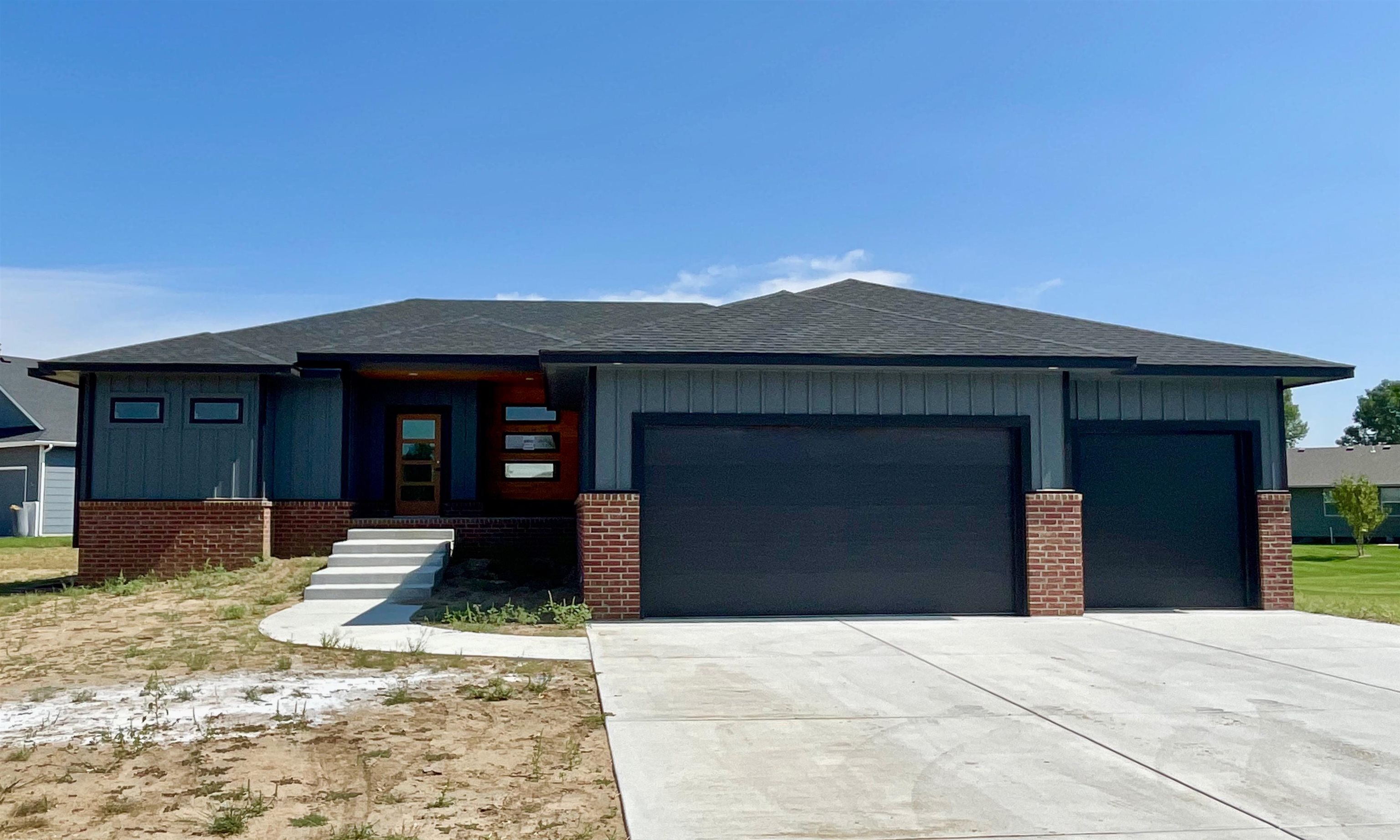Photo of 5818 N Edwards Ct in Wichita, KS